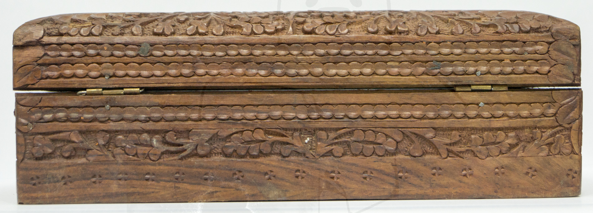 Kasten aus Mahagoni Holz, Ansicht von hinten