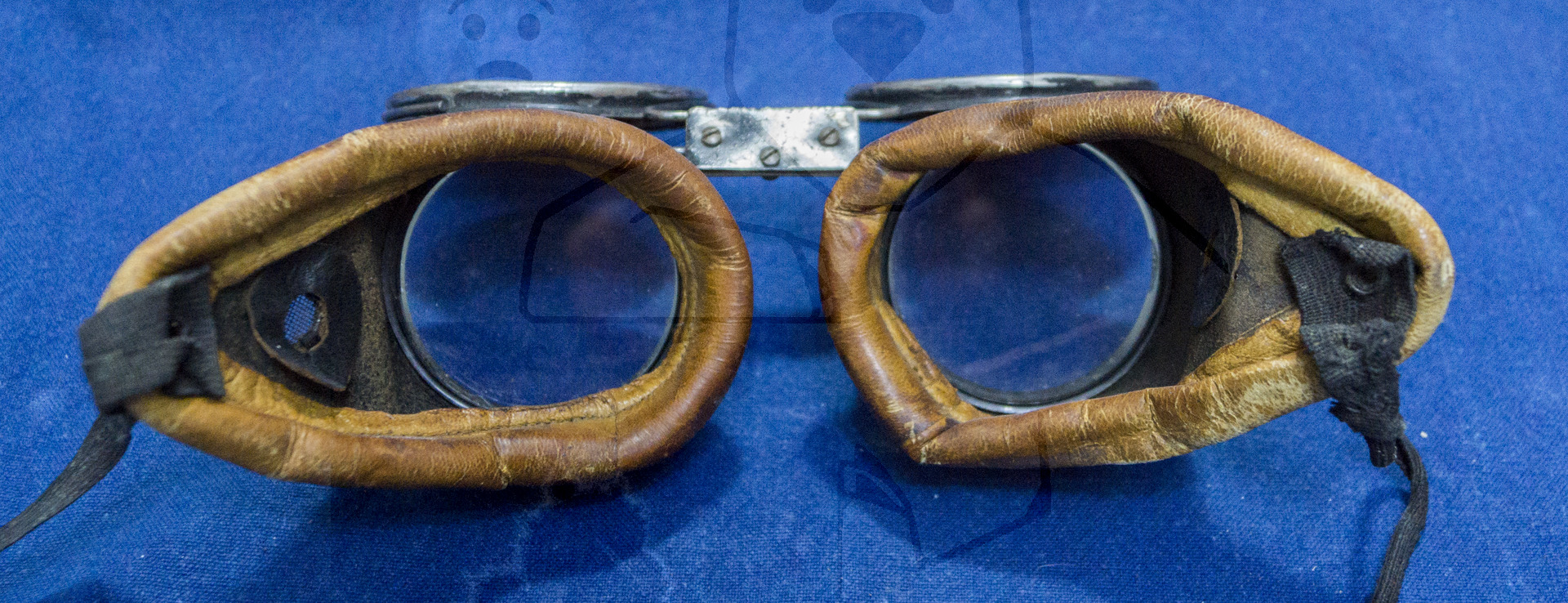 Röntgenbrille, um 1910/1915, Ansicht von hinten