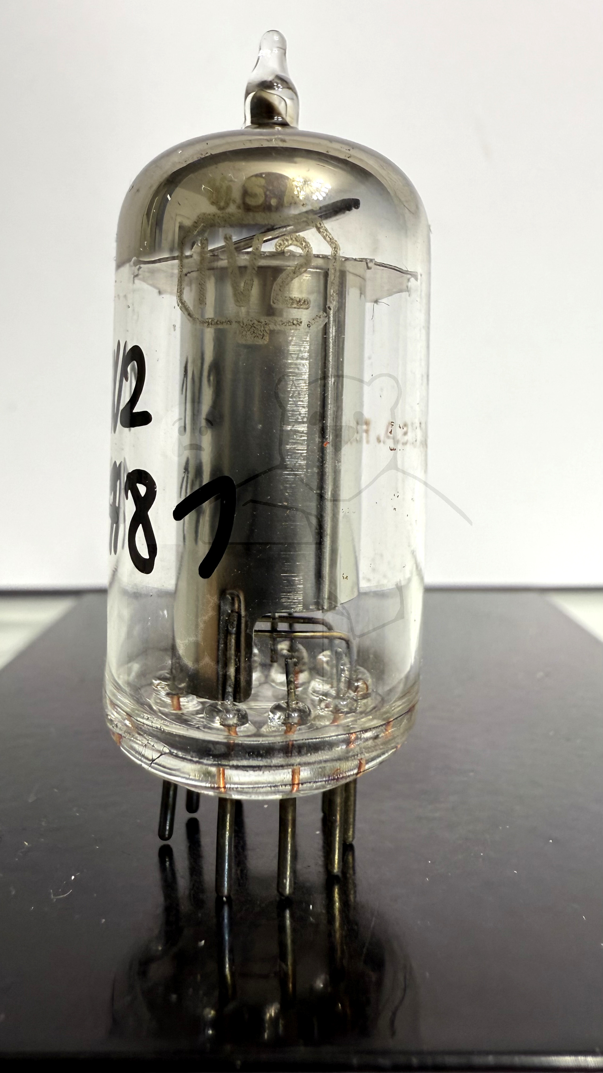 Röhre 1V2 #1781 Bild 1
