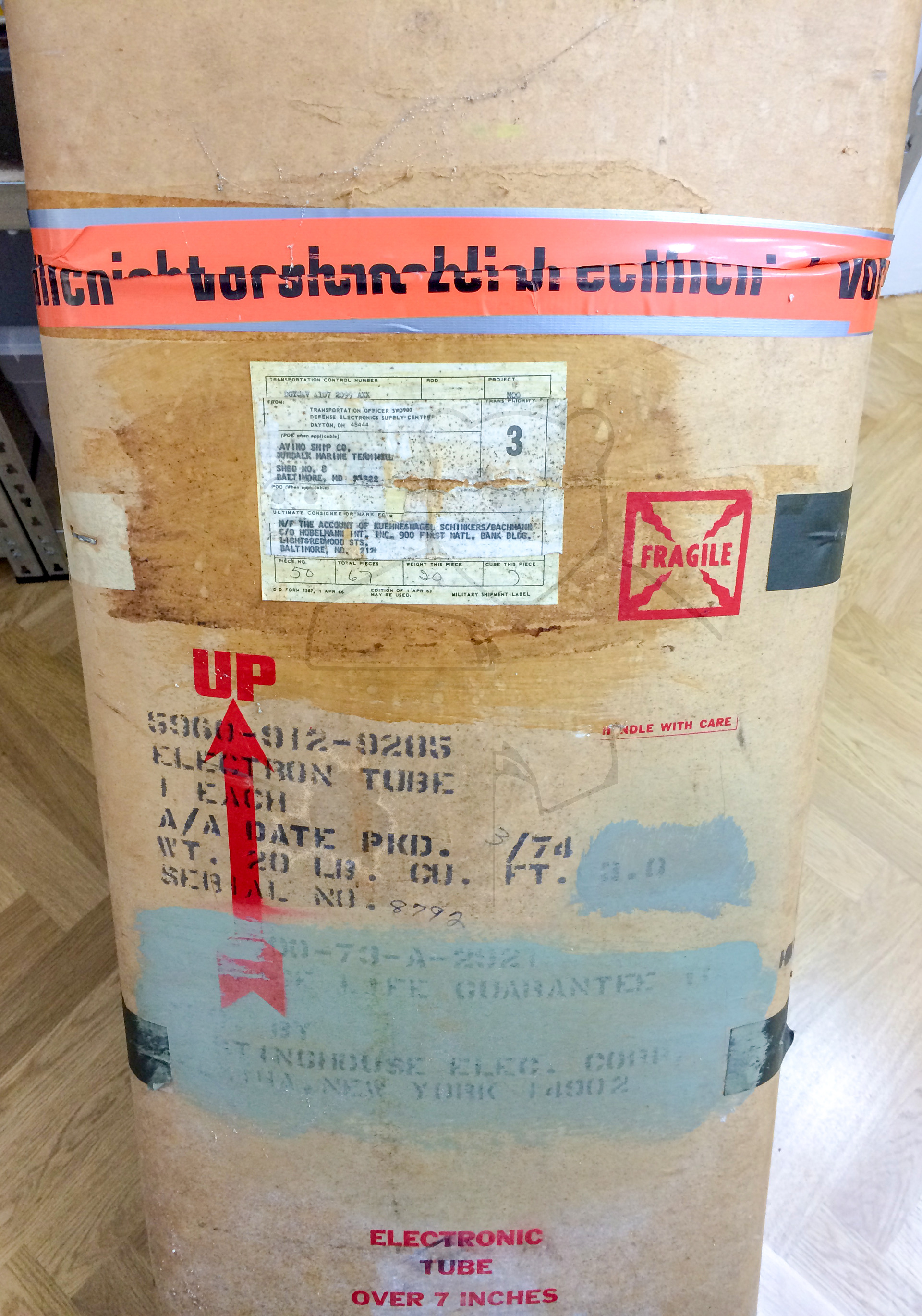 Röhre 5973 Transportverpackung, Seitenansicht
