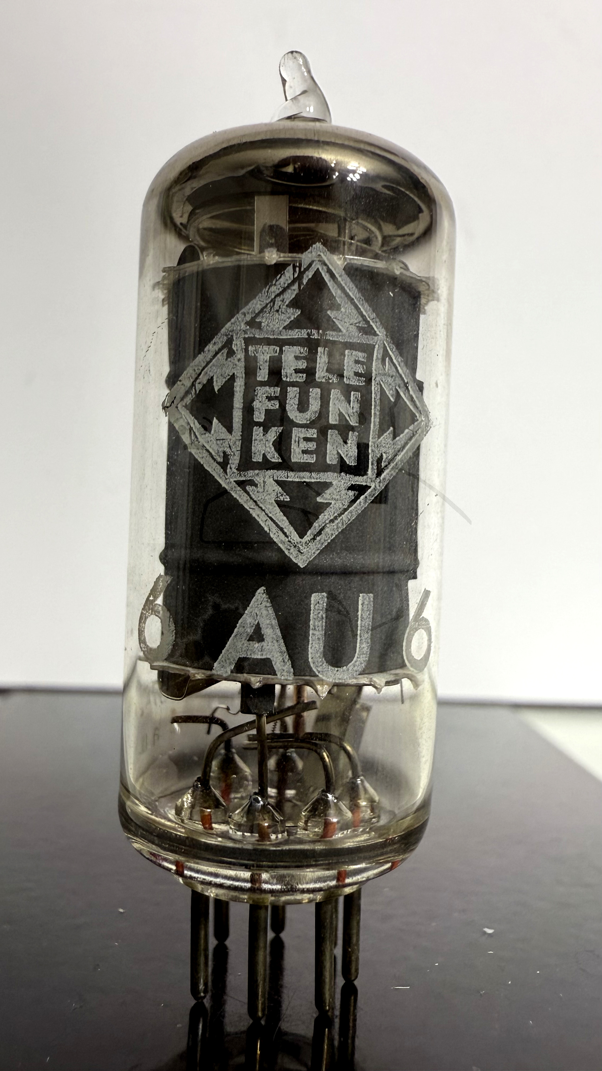 Röhre 6AU6 #2565 Bild 1