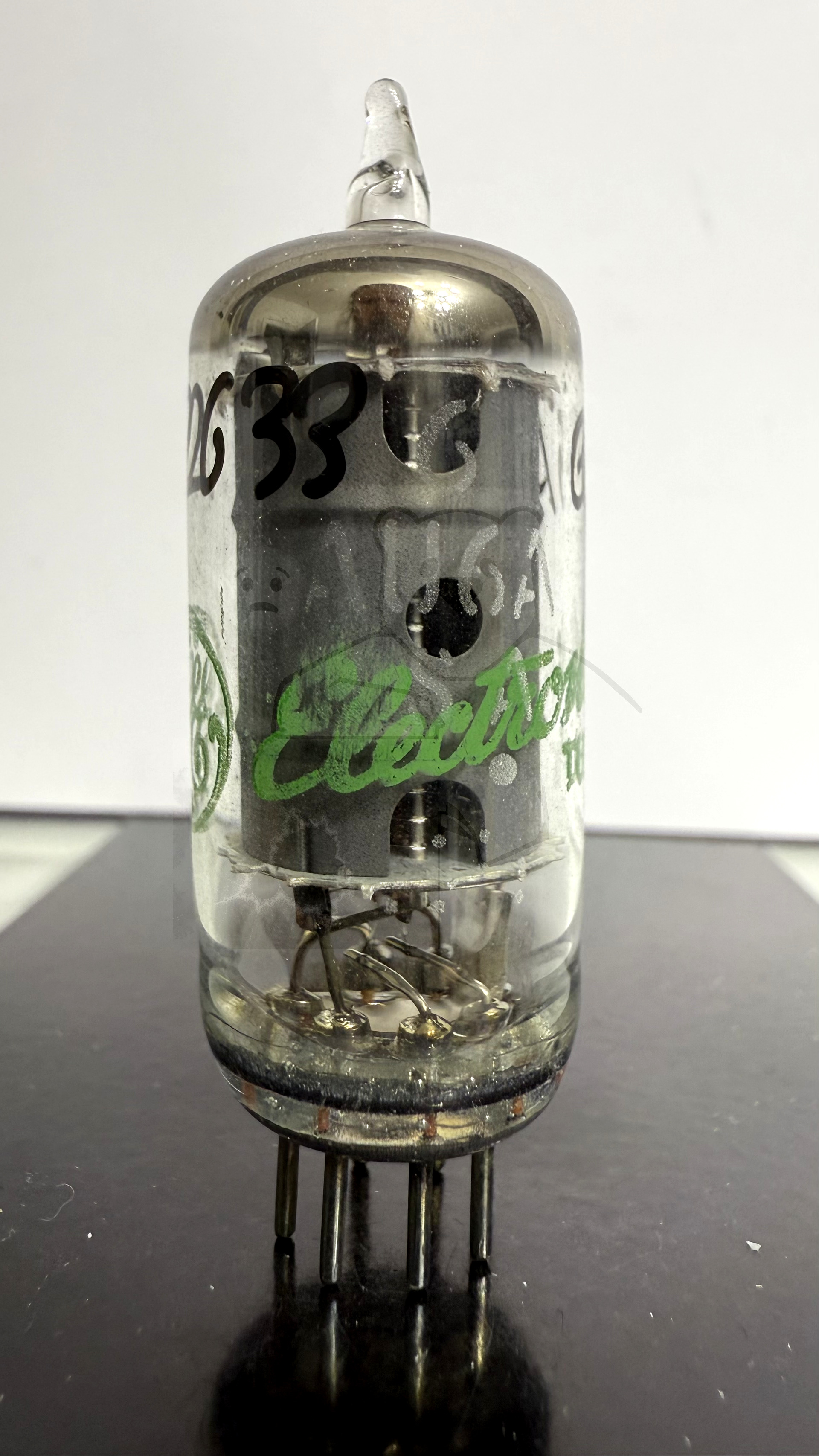 Röhre 6AU6A #2633 Bild 1