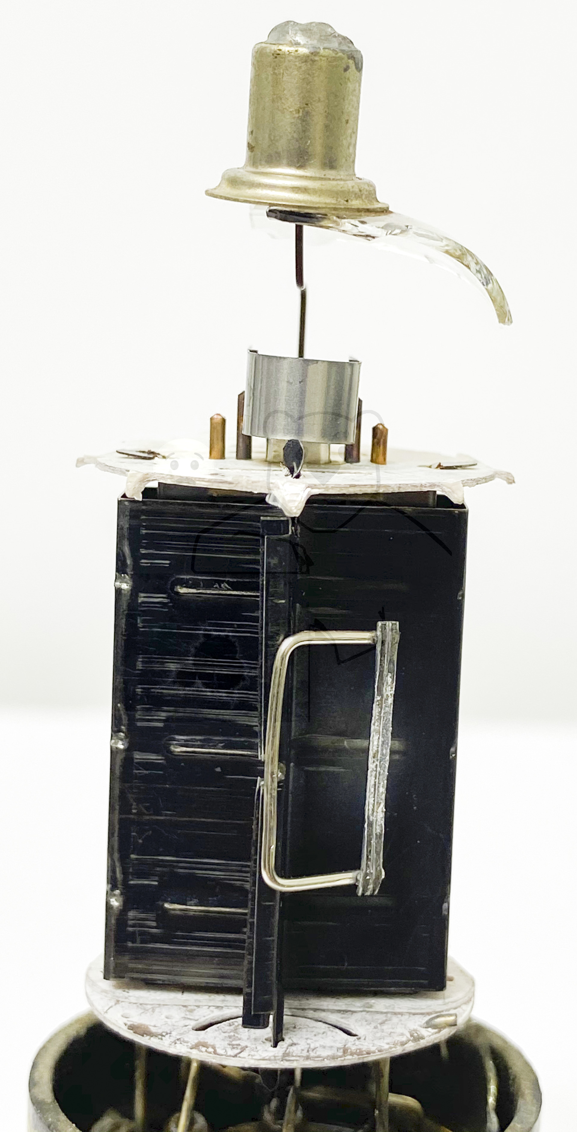 Röhre 6BQ6 Makroaufnahme Bild 3