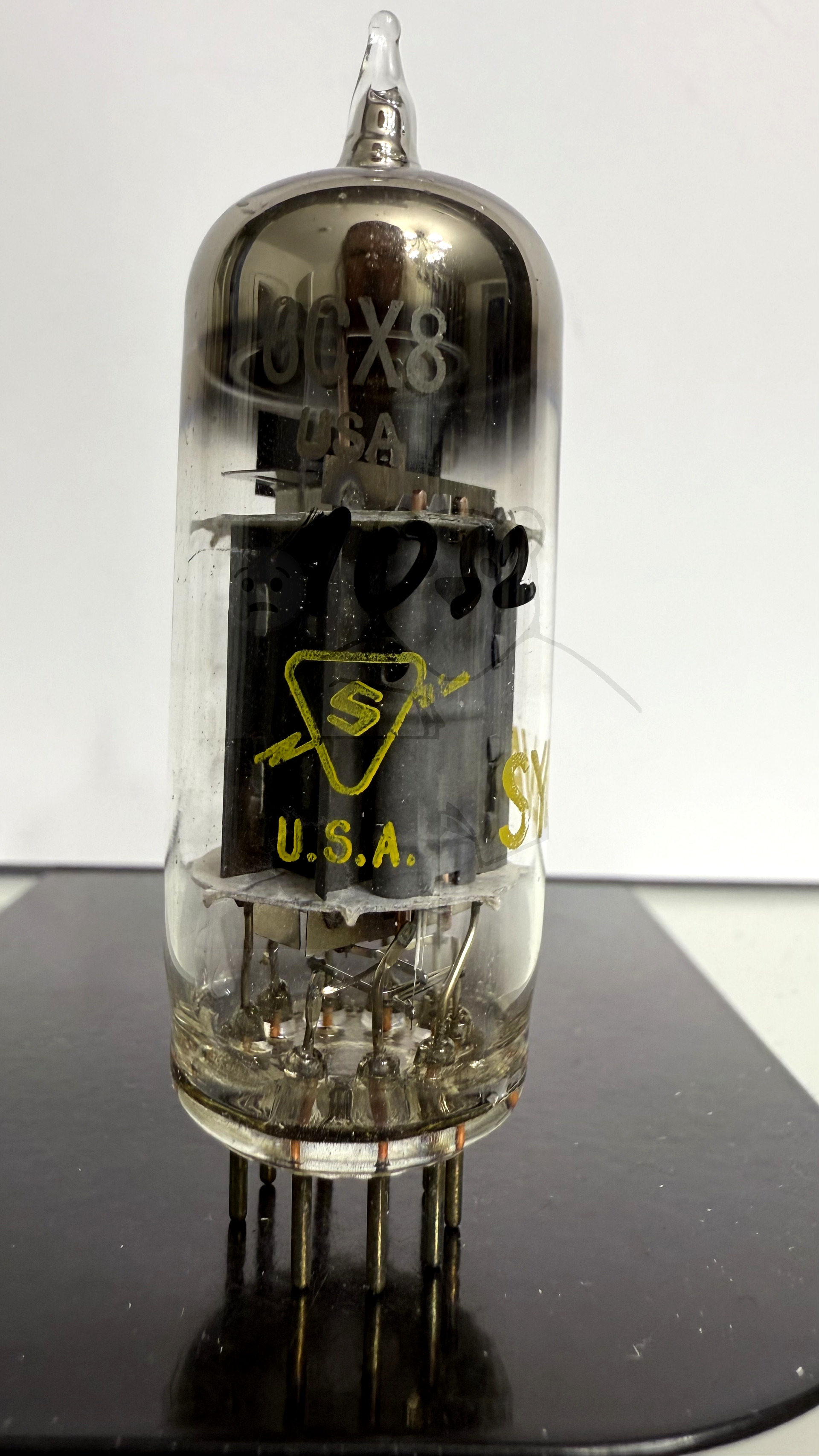 Röhre 6CX8 #1052 Bild 1
