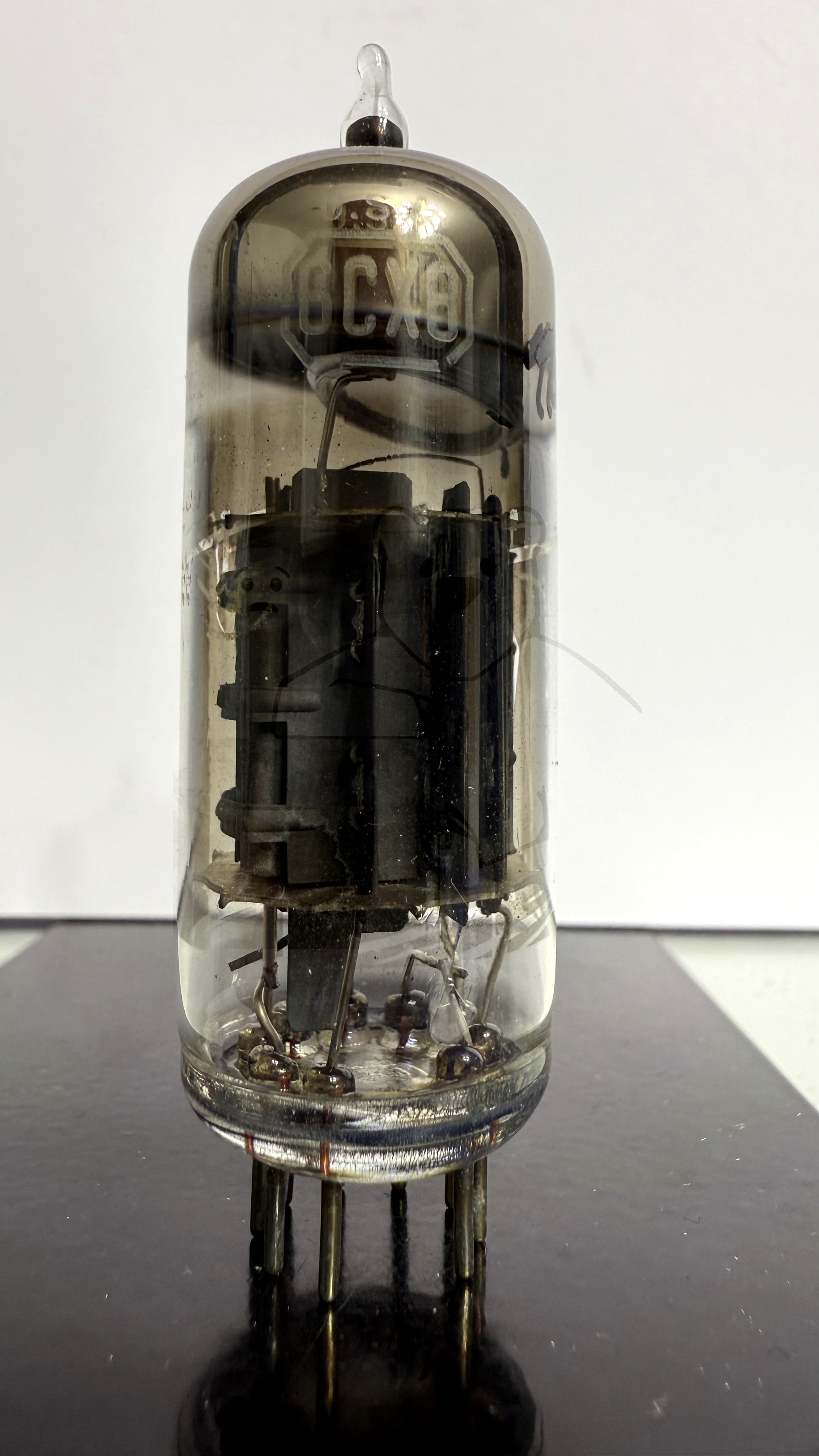 Röhre 6CX8 #1057 Bild 1