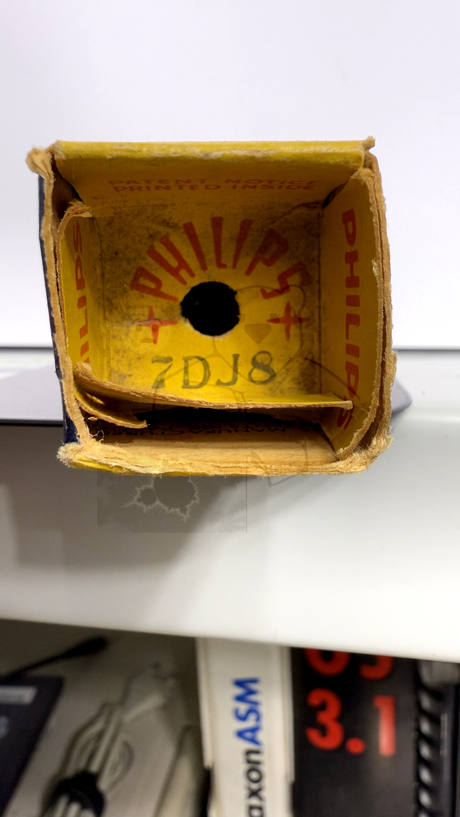 Röhre 7DJ8 #7937 Verpackung Bild 3