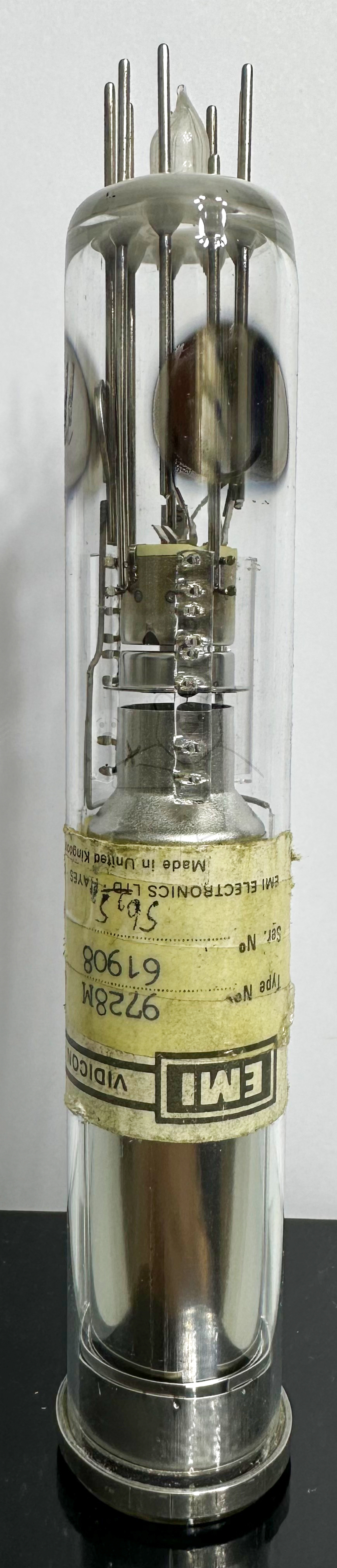 Röhre 9728M #3198 Bild 1