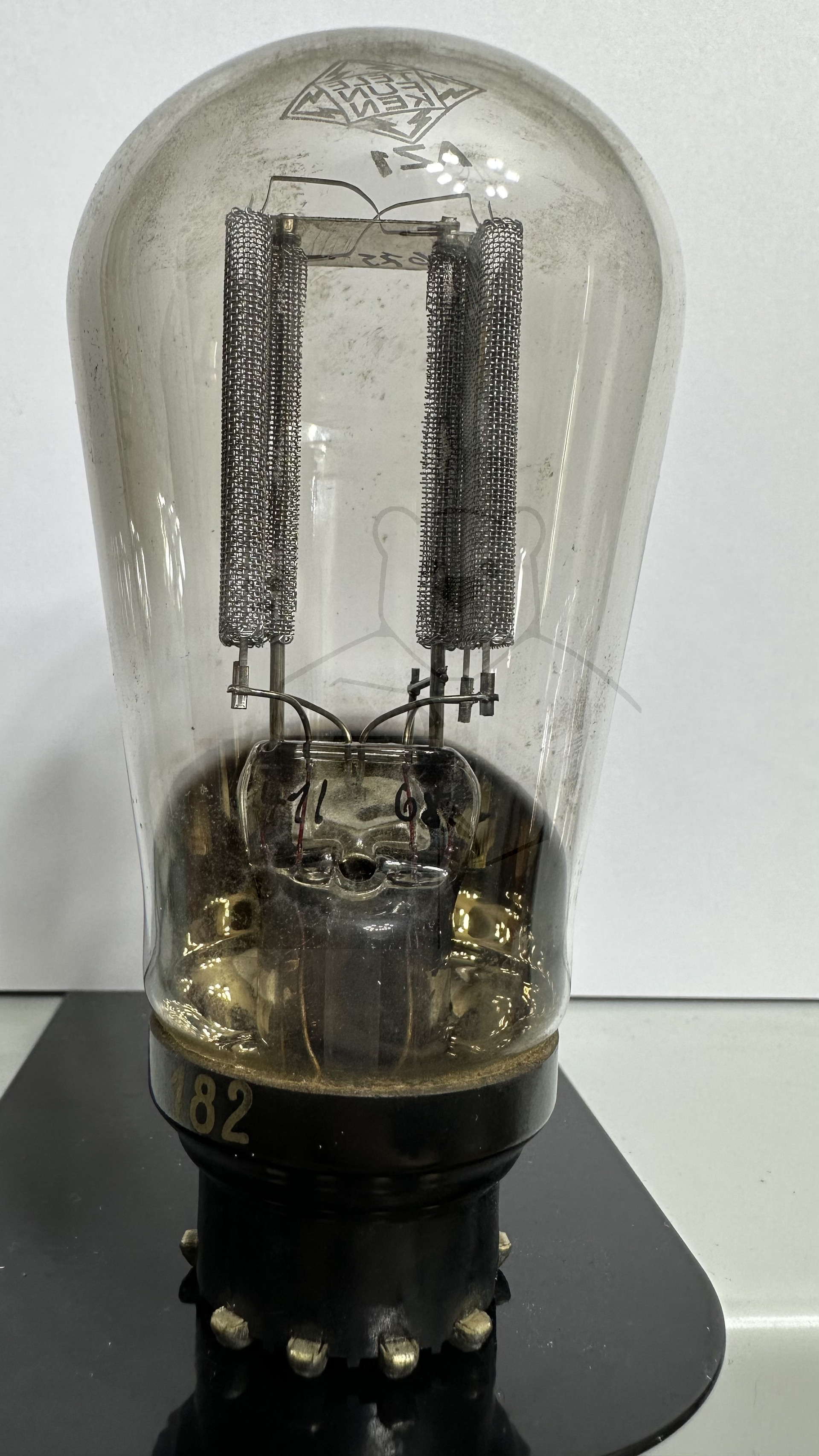 Röhre AZ1 #0121 Bild 1