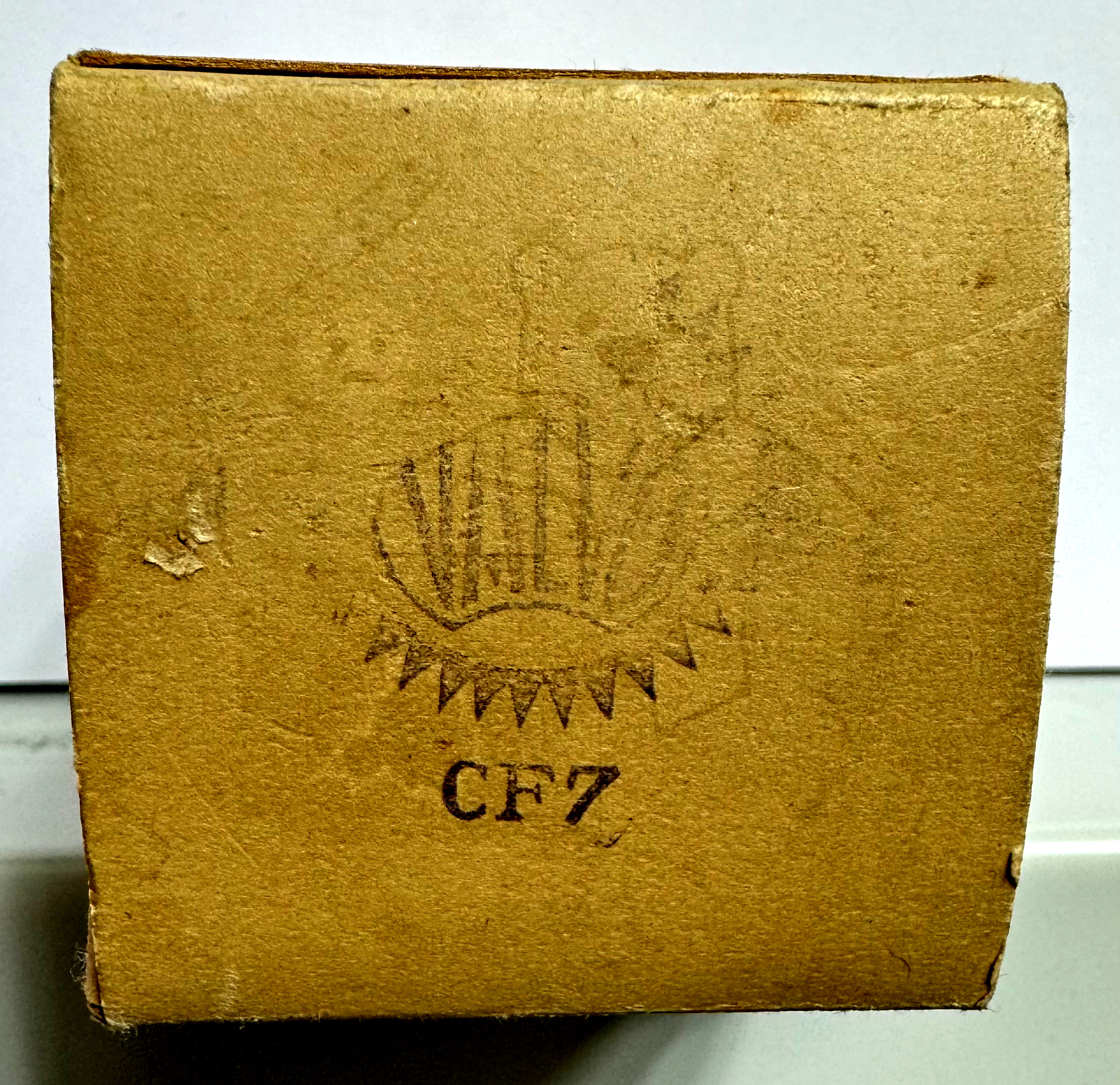 Röhre CF7 #3316 Verpackung Bild 2