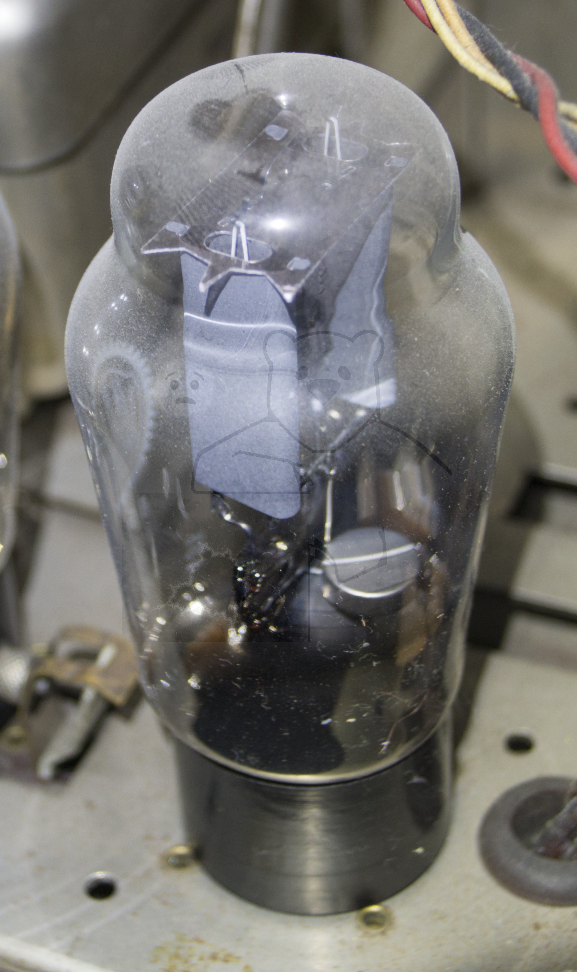 Röhre D1064 #6351 Bild 2, Verbaut in einem restaurierten 'Siemens 48 WLK'