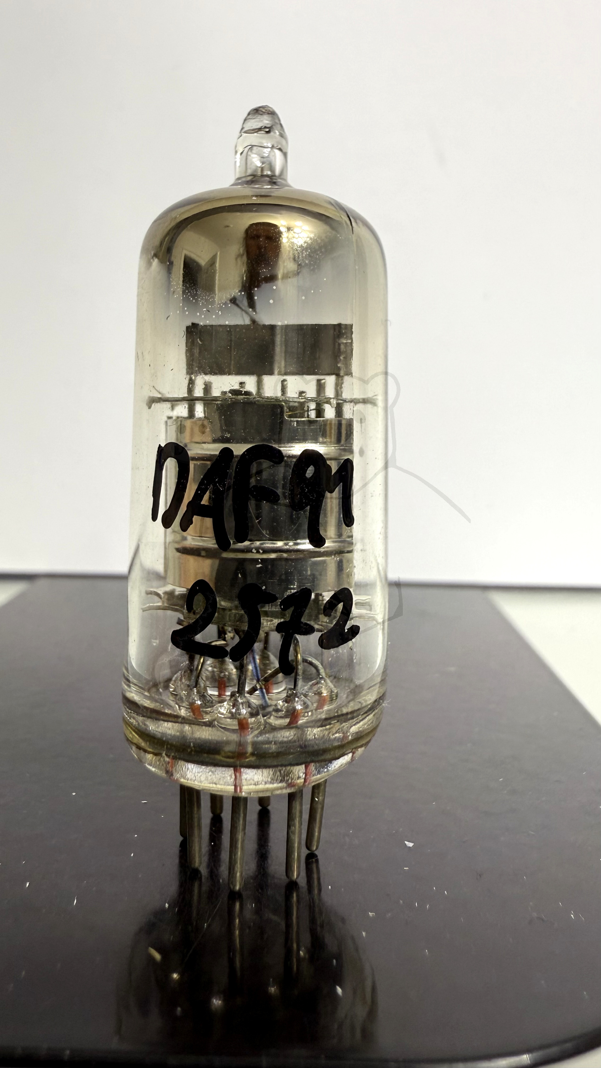 Röhre DAF91 #2572 Bild 1