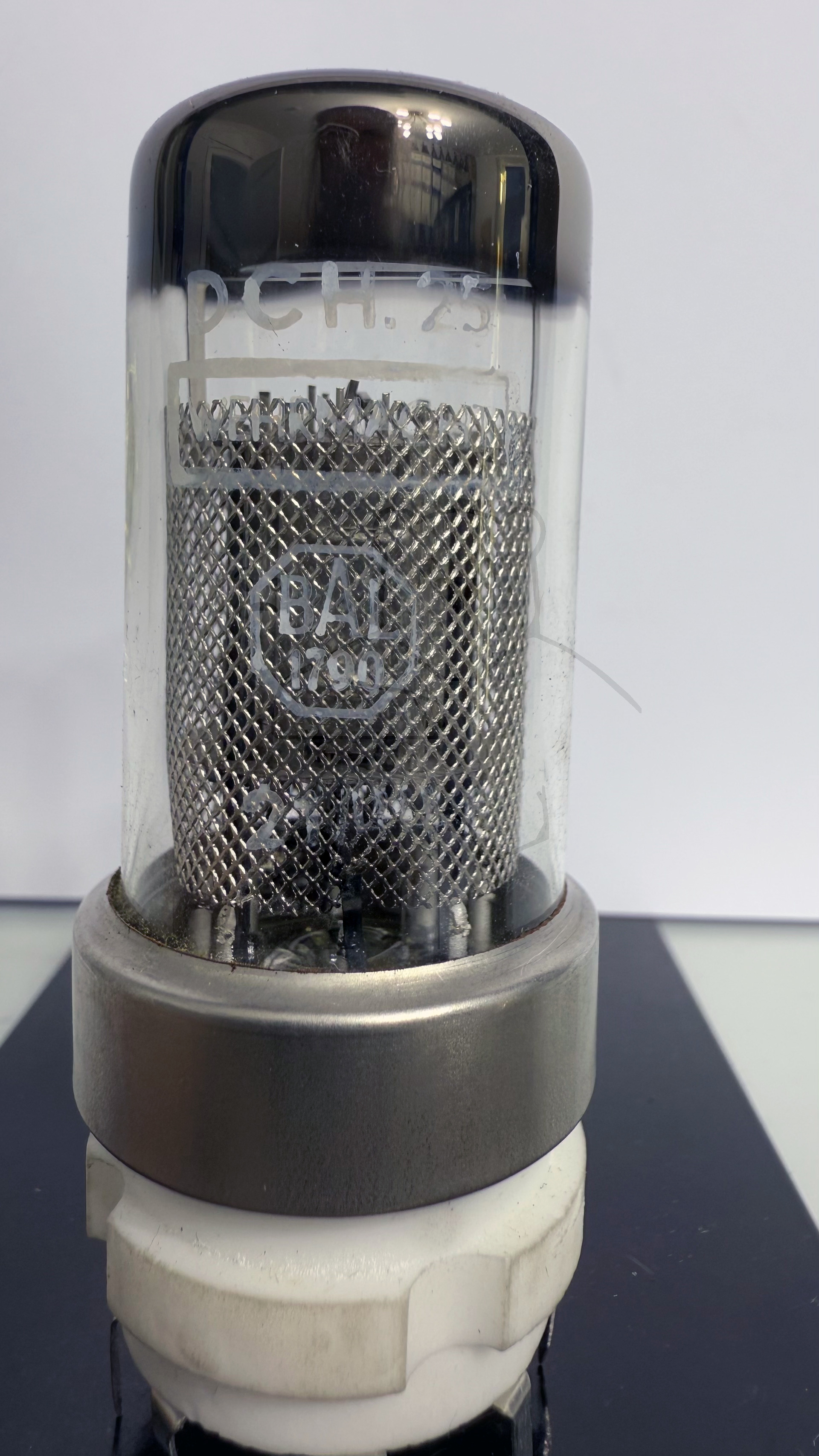 Röhre DCH25 #8008 Bild 1