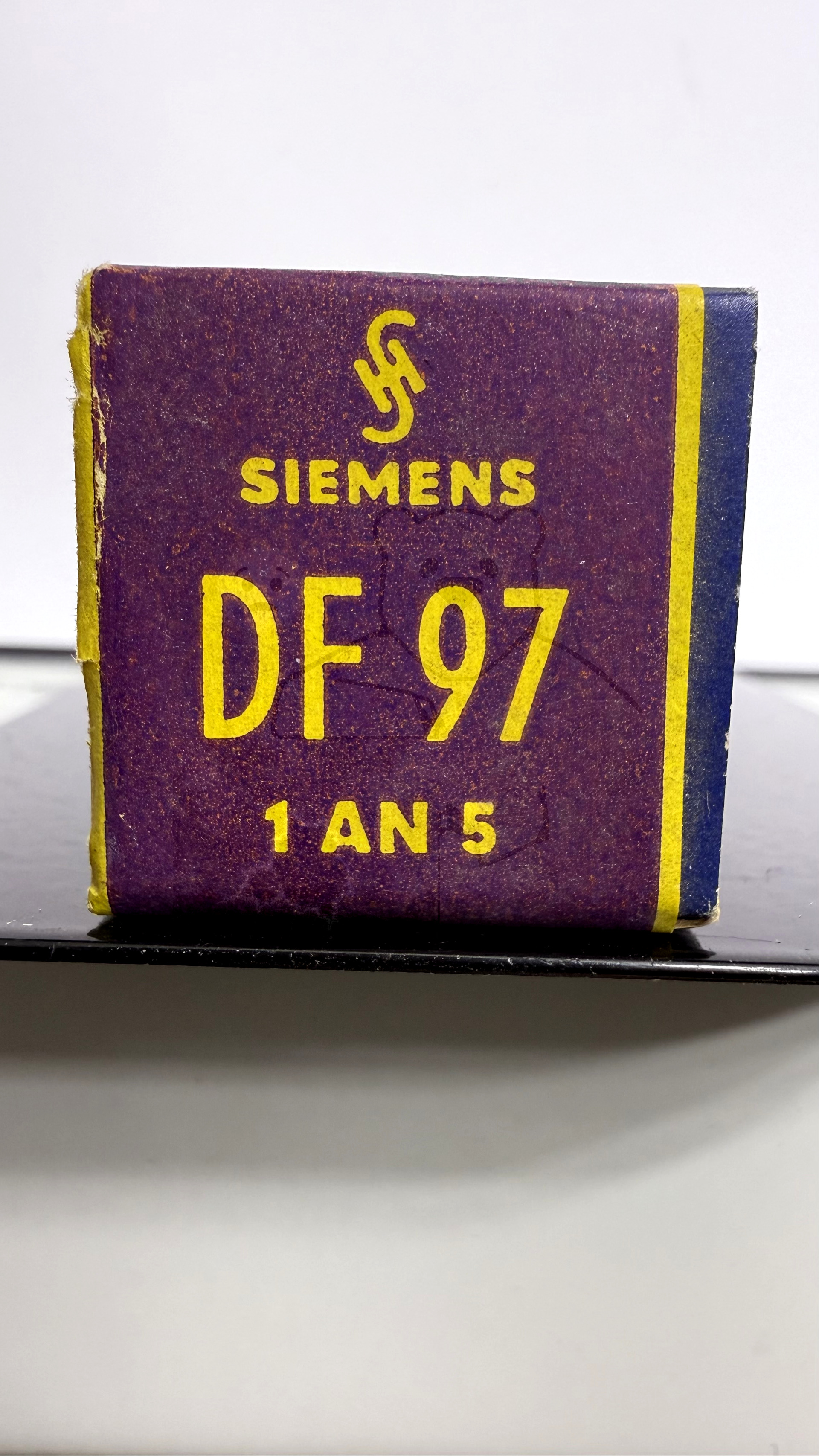 Röhre DF97 #8202 Verpackung Bild 3