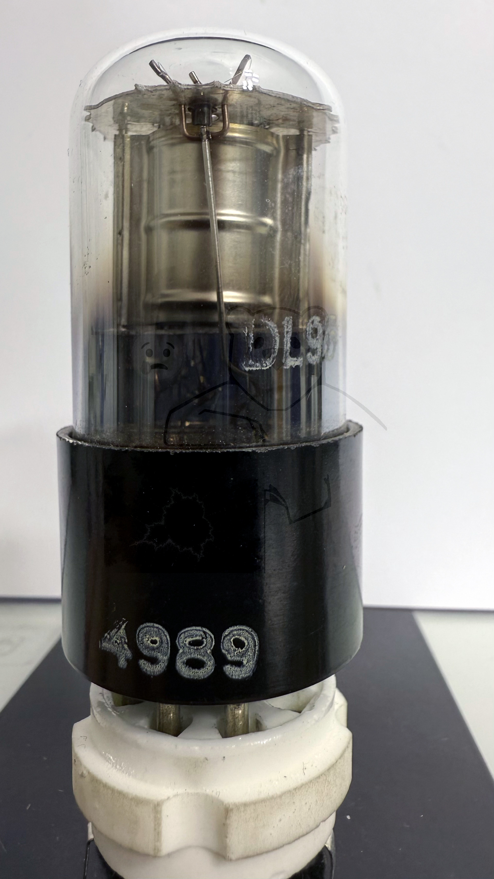 Röhre DL95 (Oktal) DL33 #8406 Bild 1