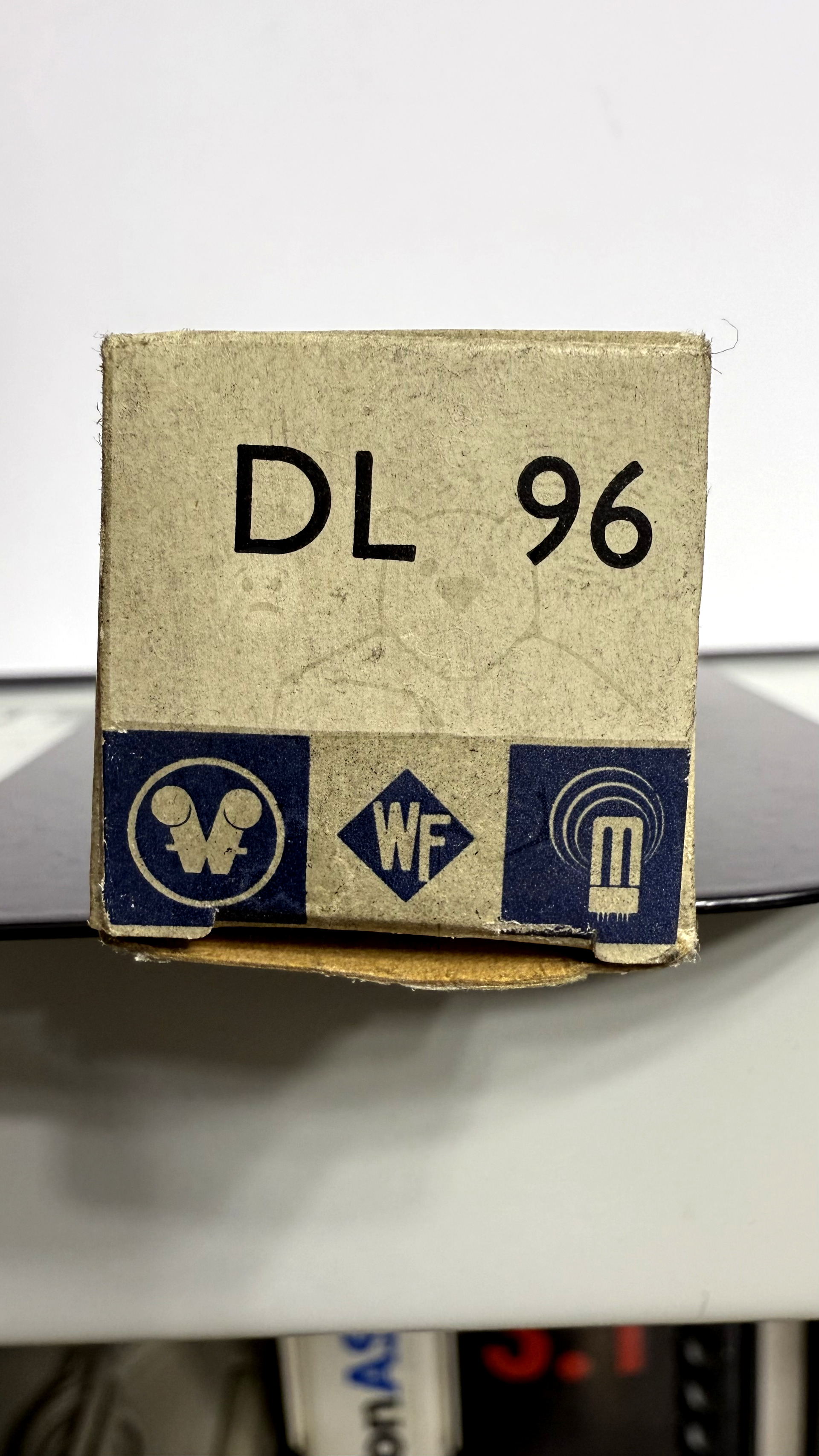 Röhre DL96 #4125 Verpackung Bild 3