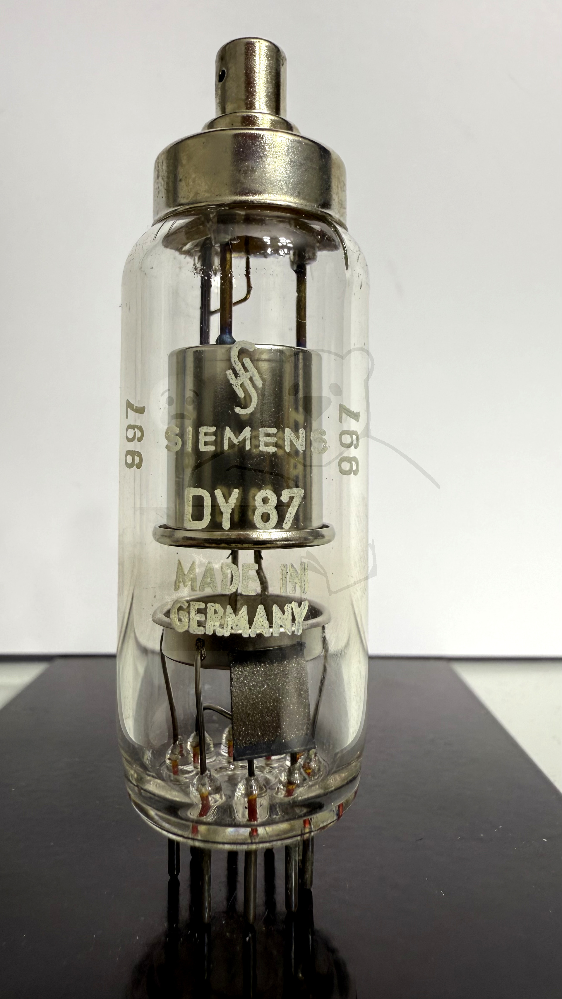 Röhre DY87 #3263 Bild 1