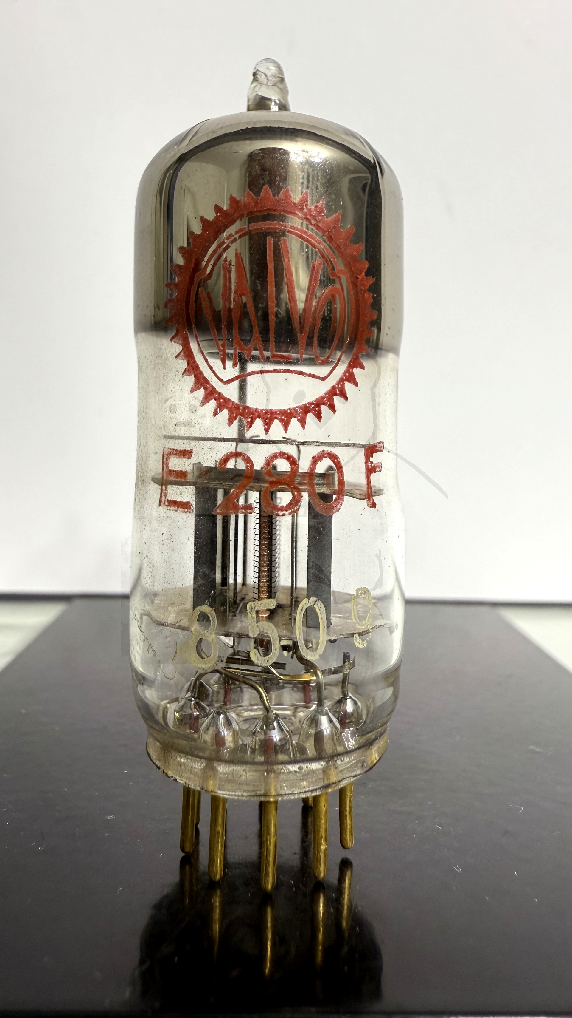 Röhre E280F #1324 Bild 1