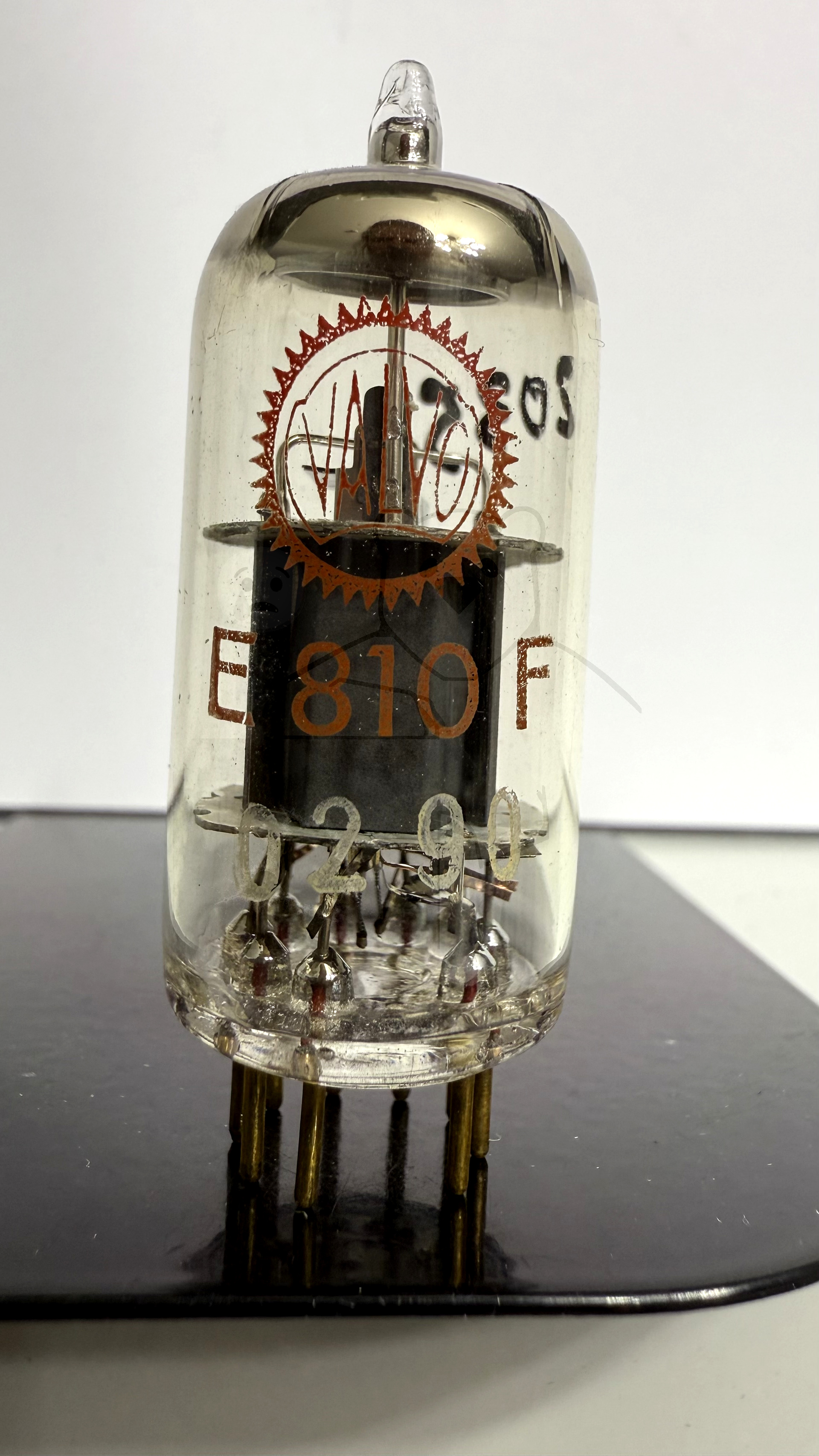 Röhre E810F #2035 Bild 1