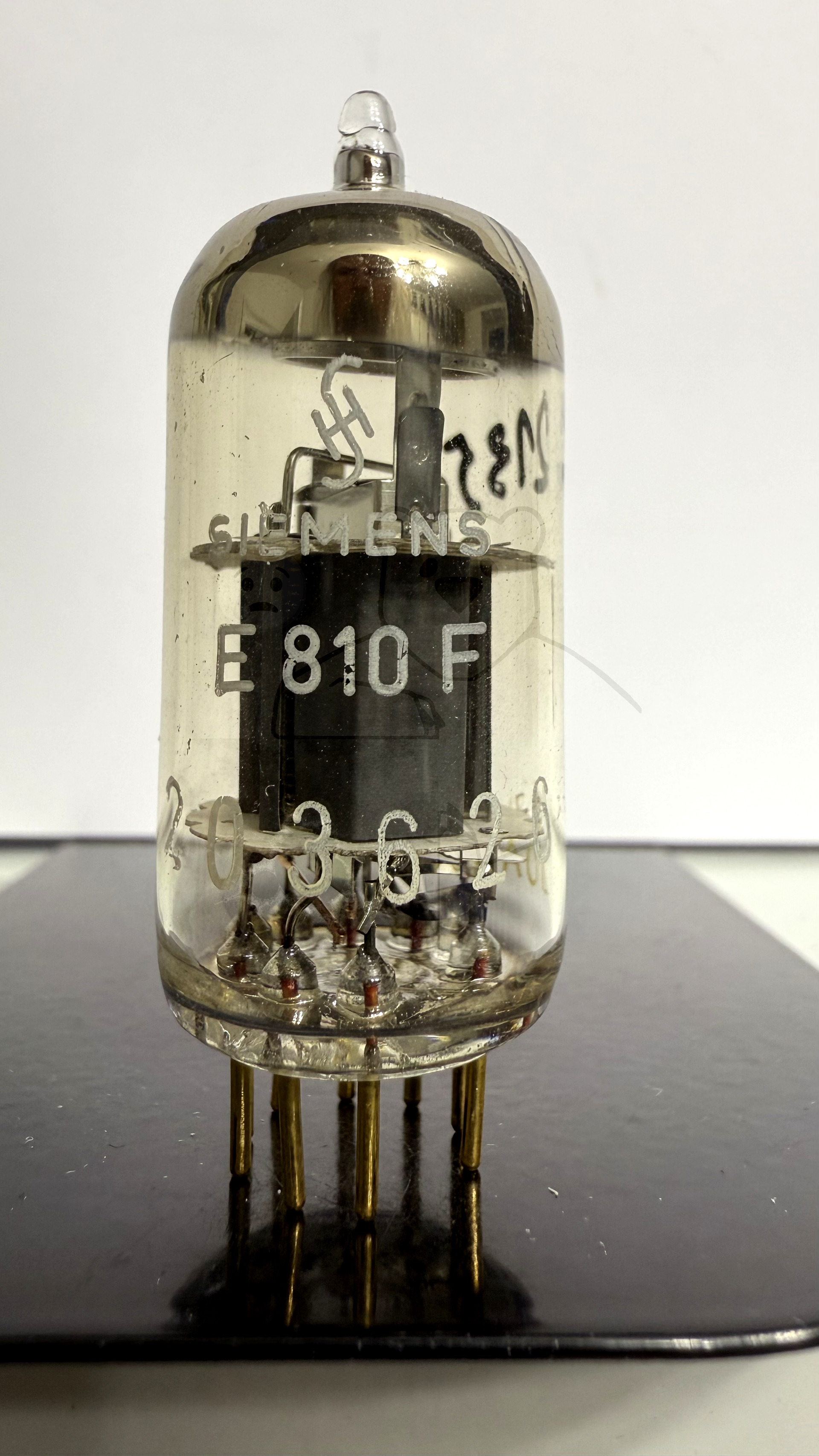 Röhre E810F #2135 Bild 1