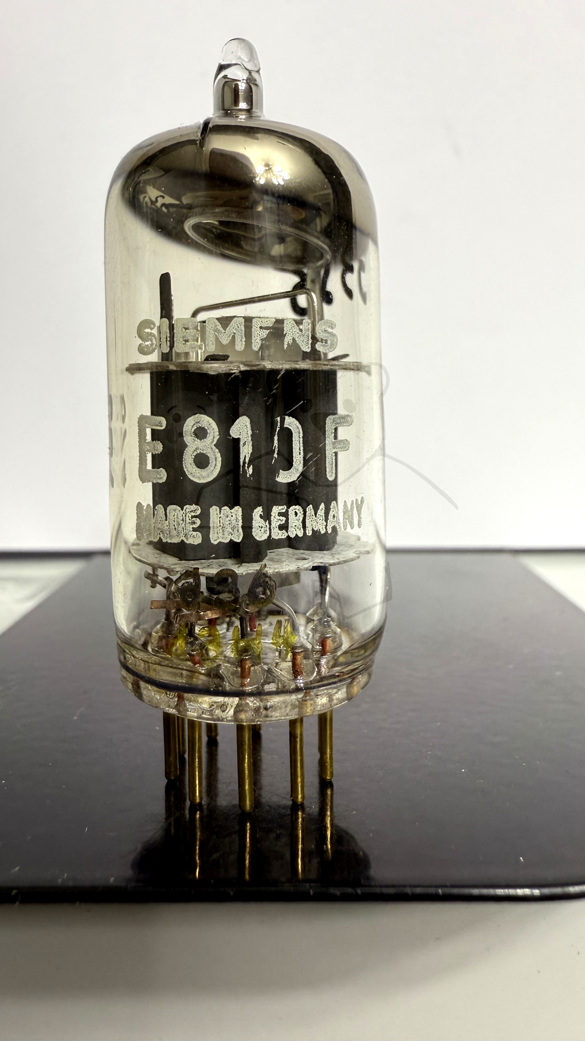 Röhre E810F #3355 Bild 1