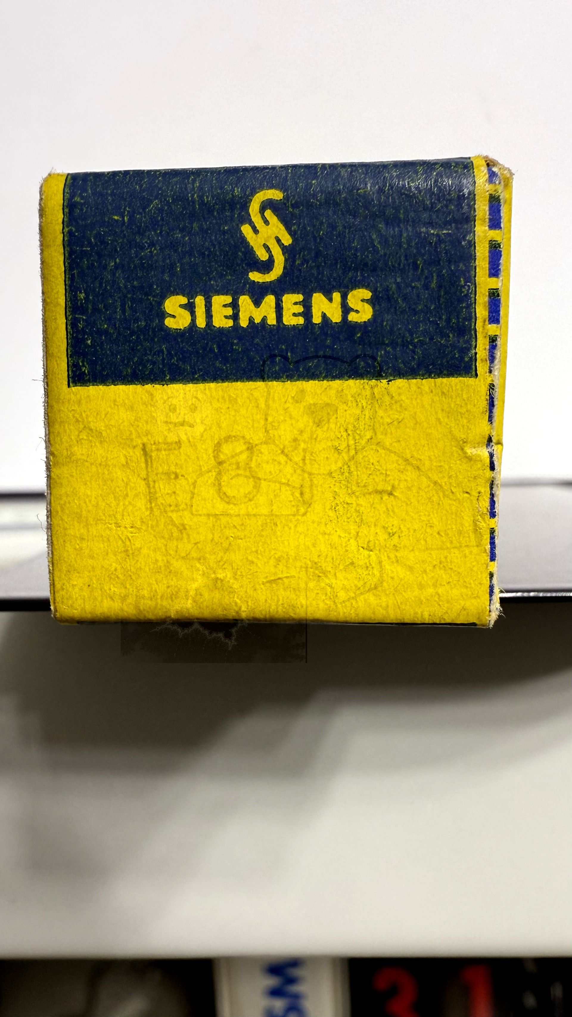 Röhre E81L #3353 Verpackung Bild 6