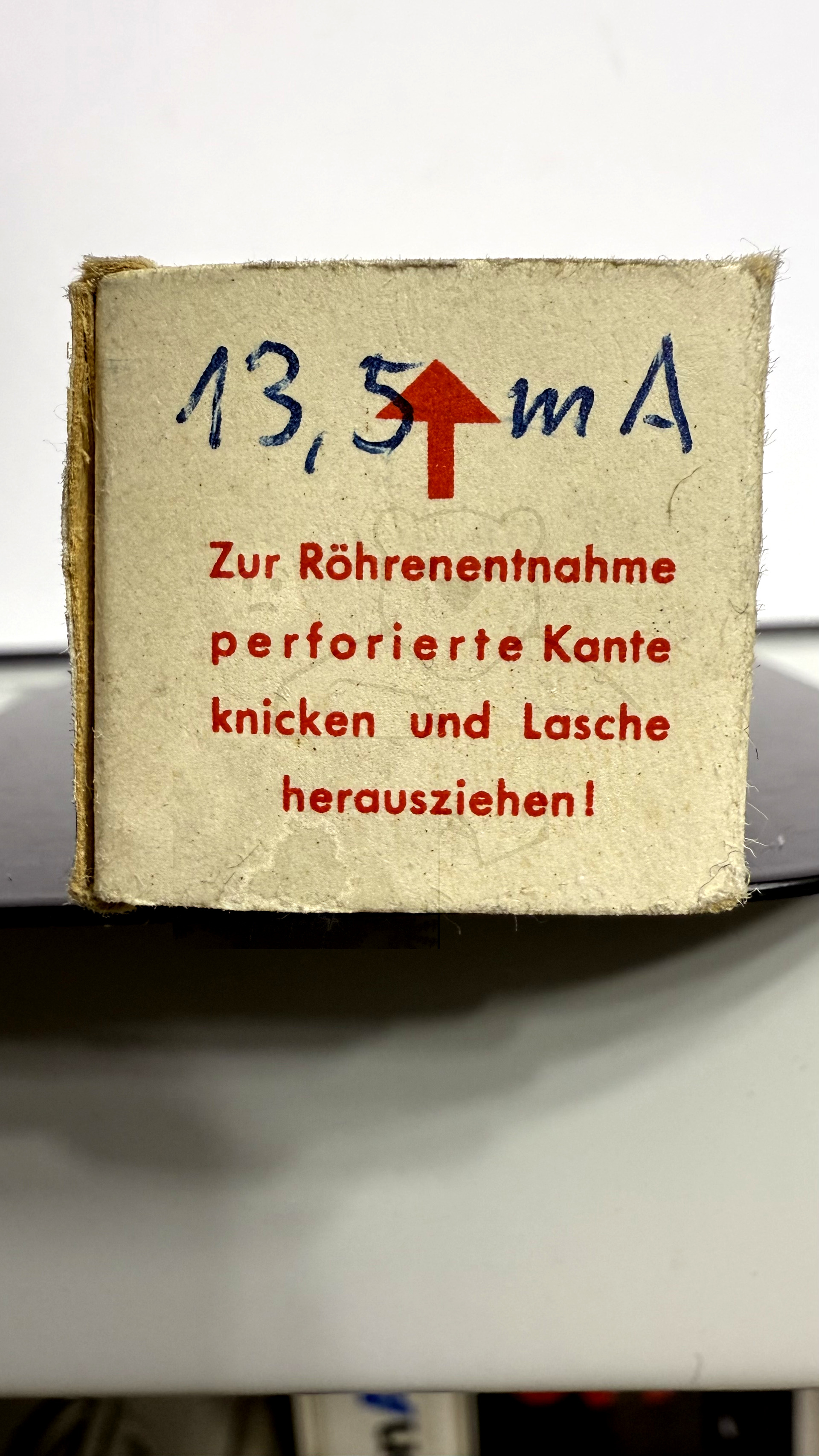 Röhre E81L #3381 Verpackung Bild 4