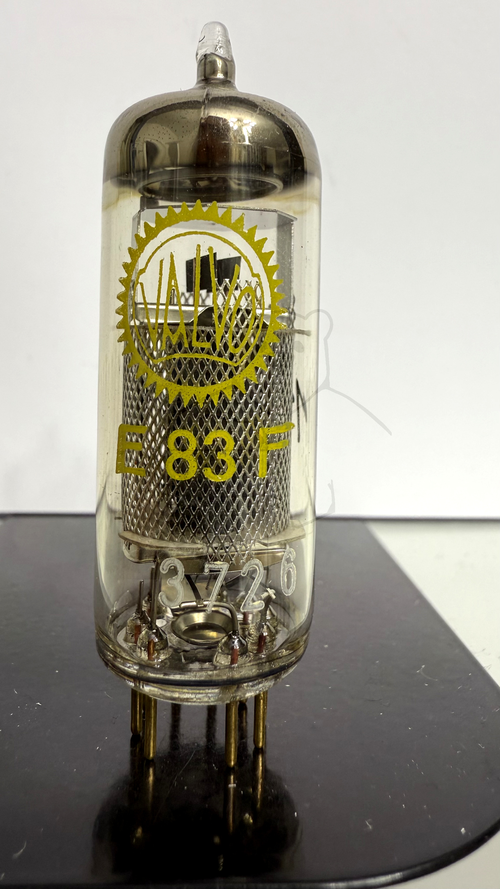 Röhre E83F #1100 Bild 1