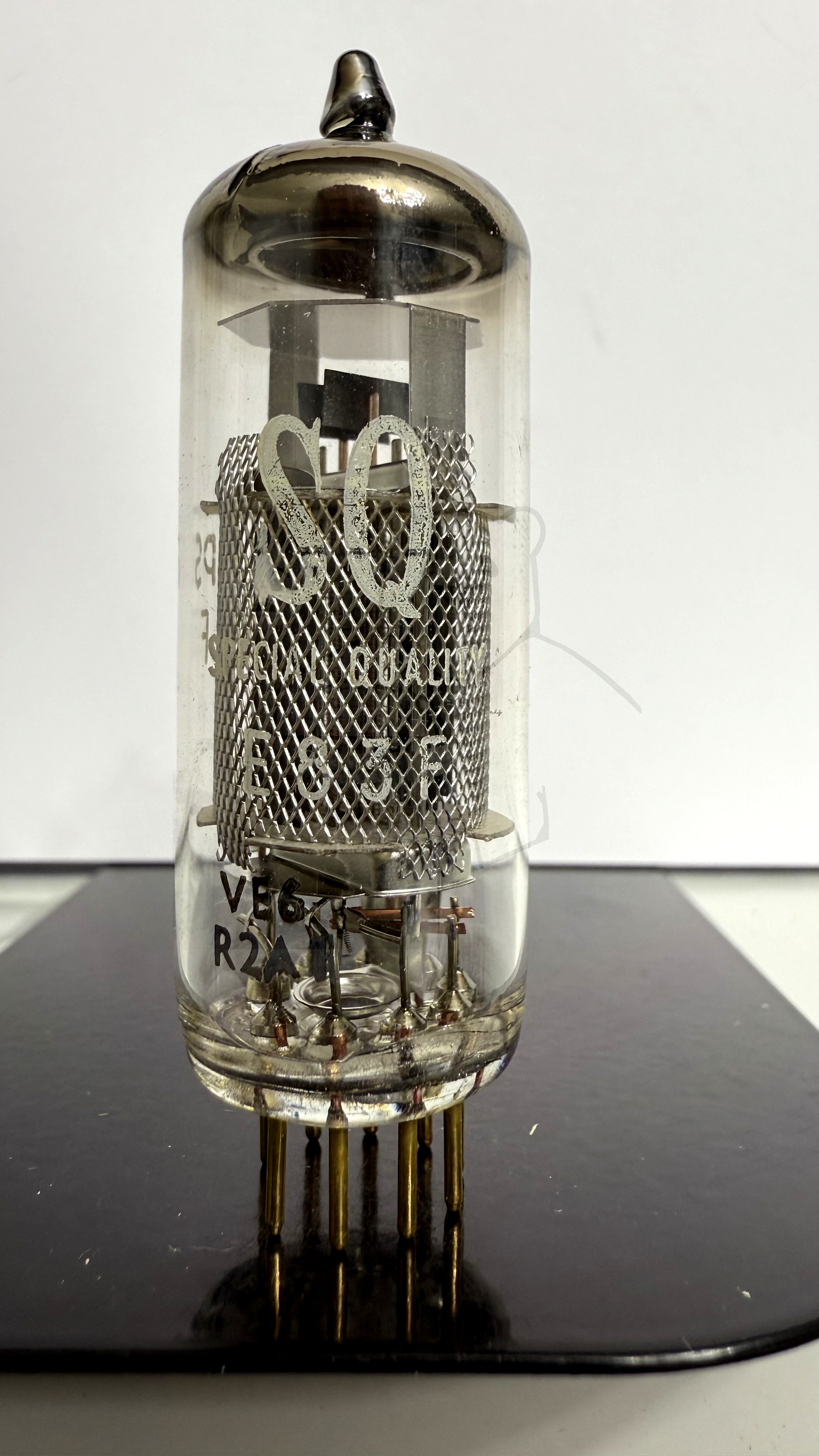 Röhre E83F #3841 Bild 1