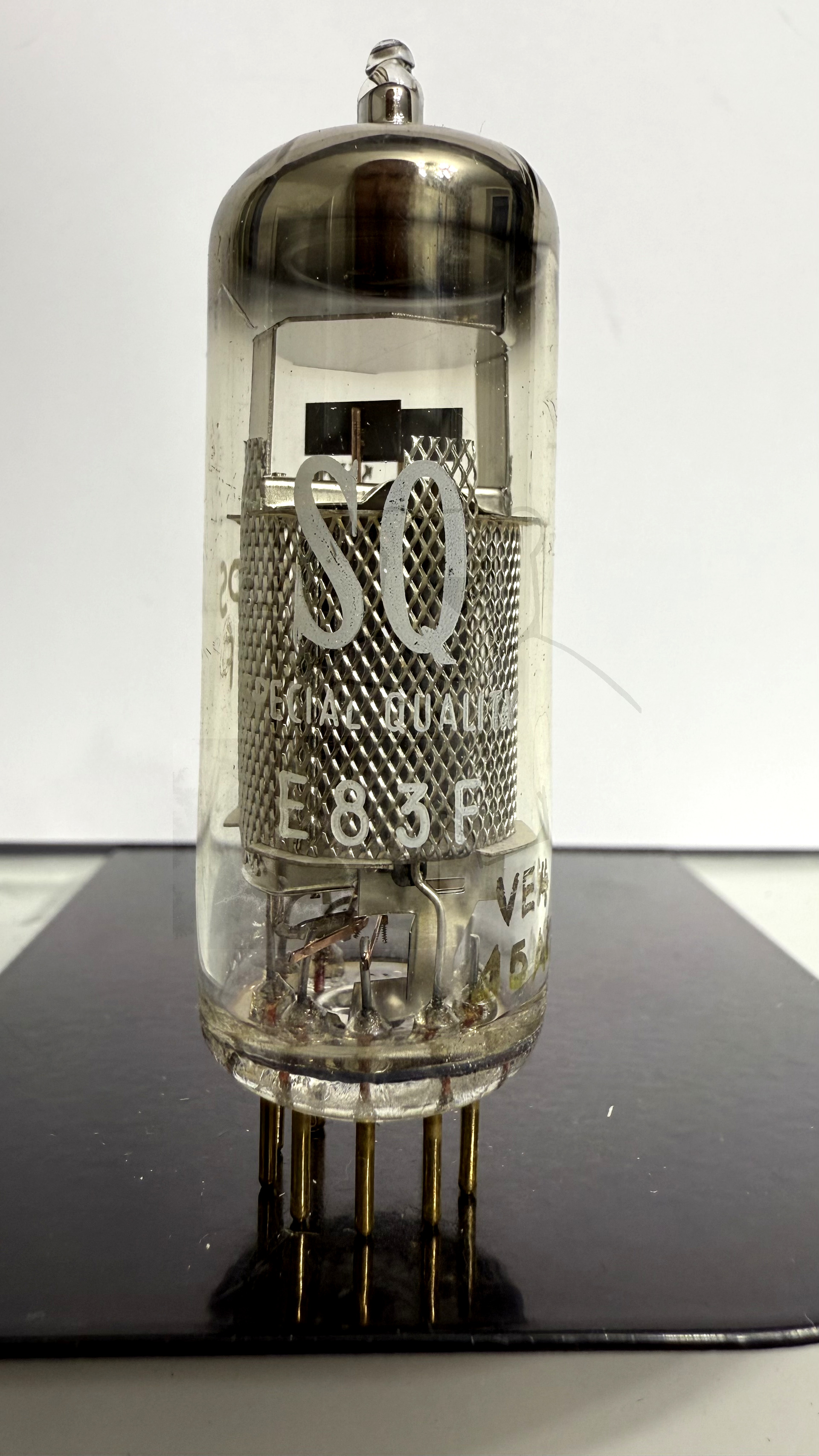 Röhre E83F #3848 Bild 1