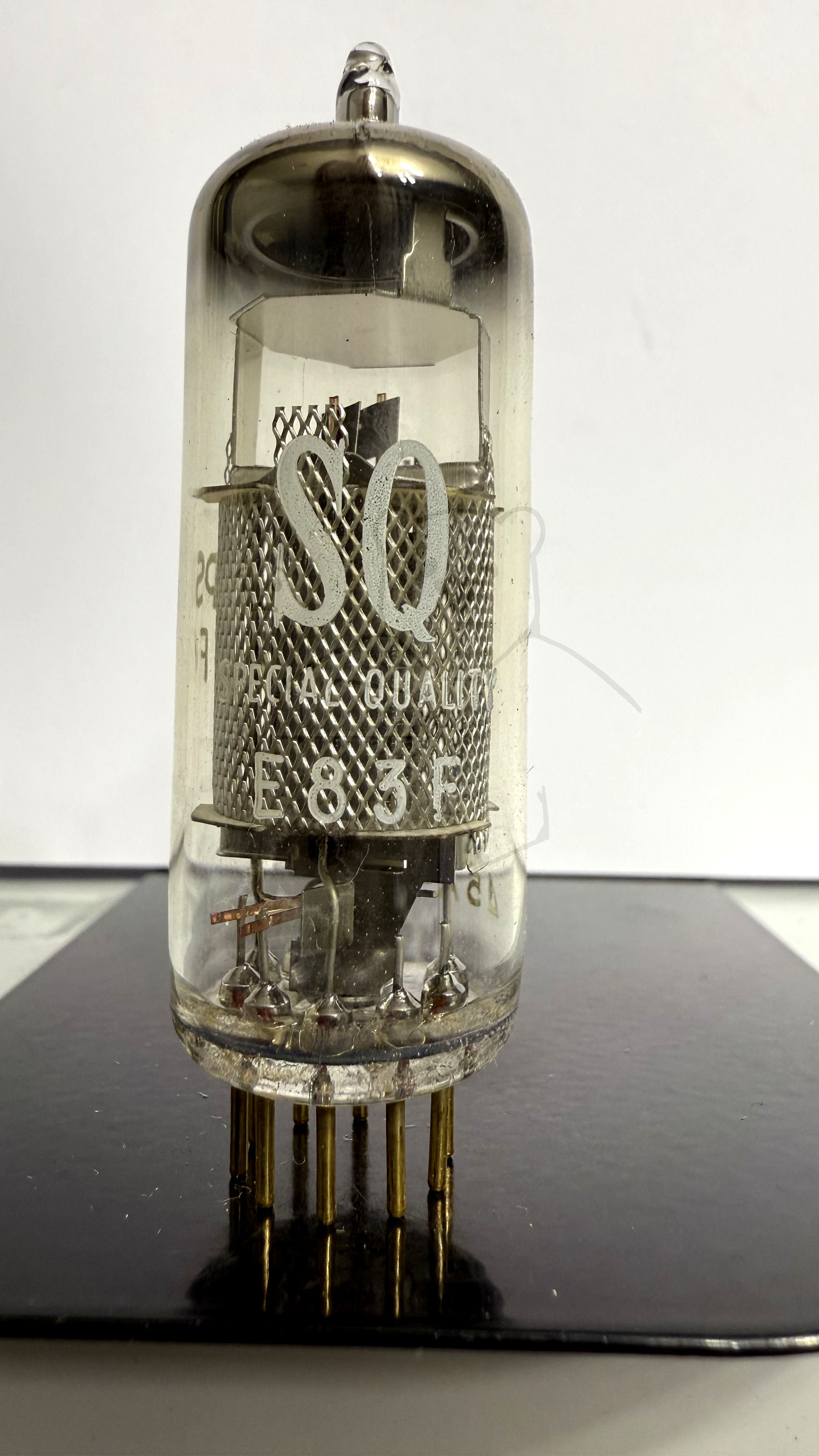 Röhre E83F #3886 Bild 1