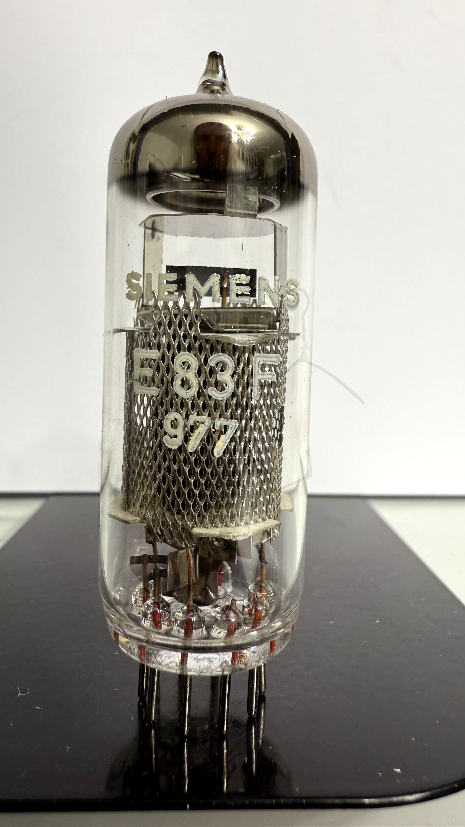Röhre E83F #4393 Bild 1