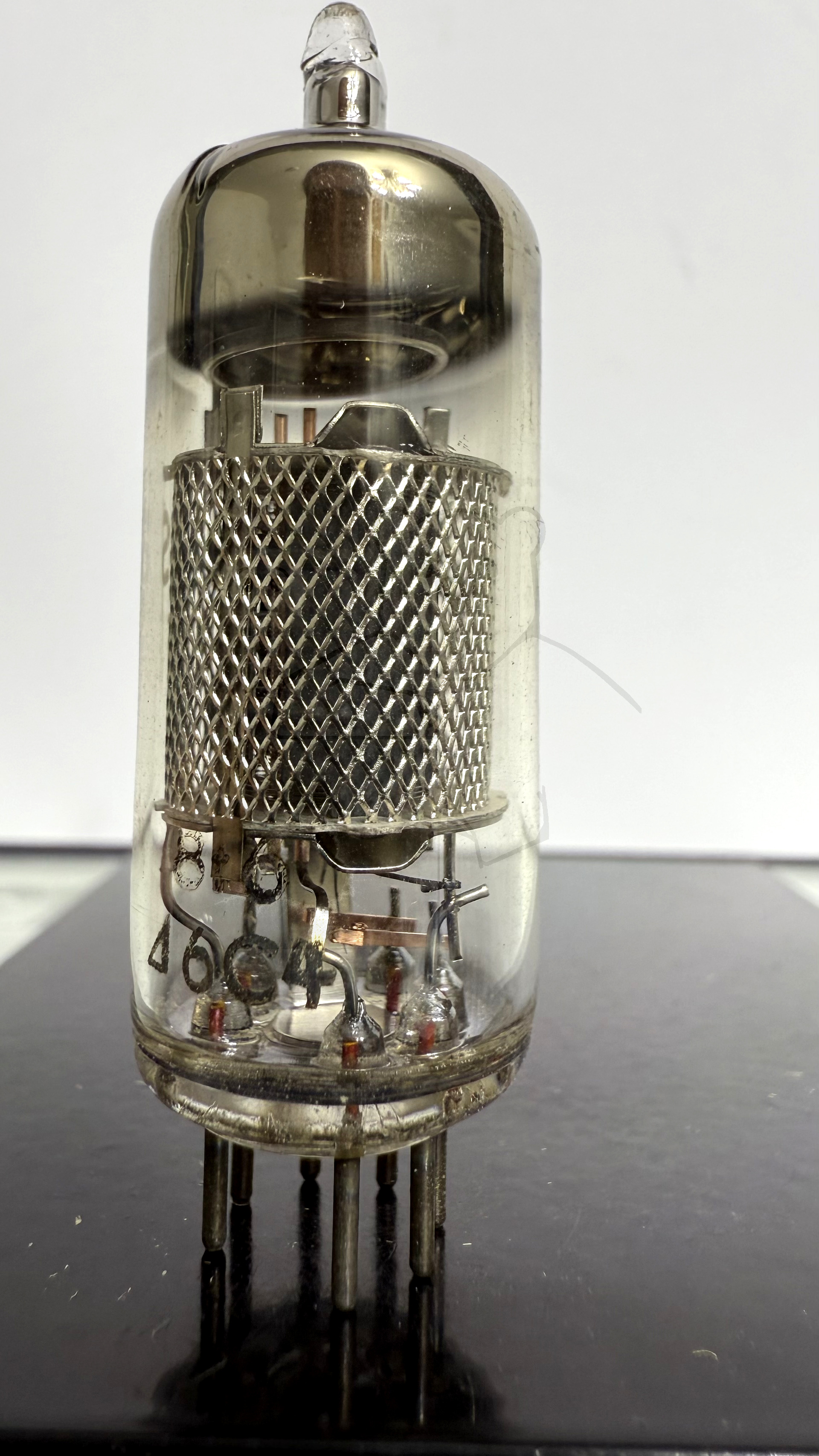 Röhre E90F #7210 Bild 2