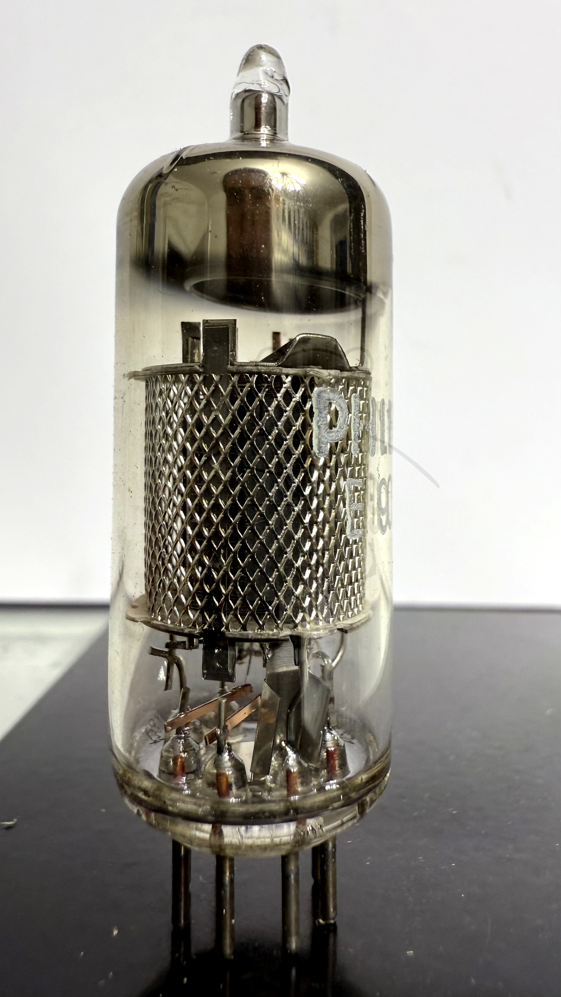 Röhre E90F #7210 Bild 4