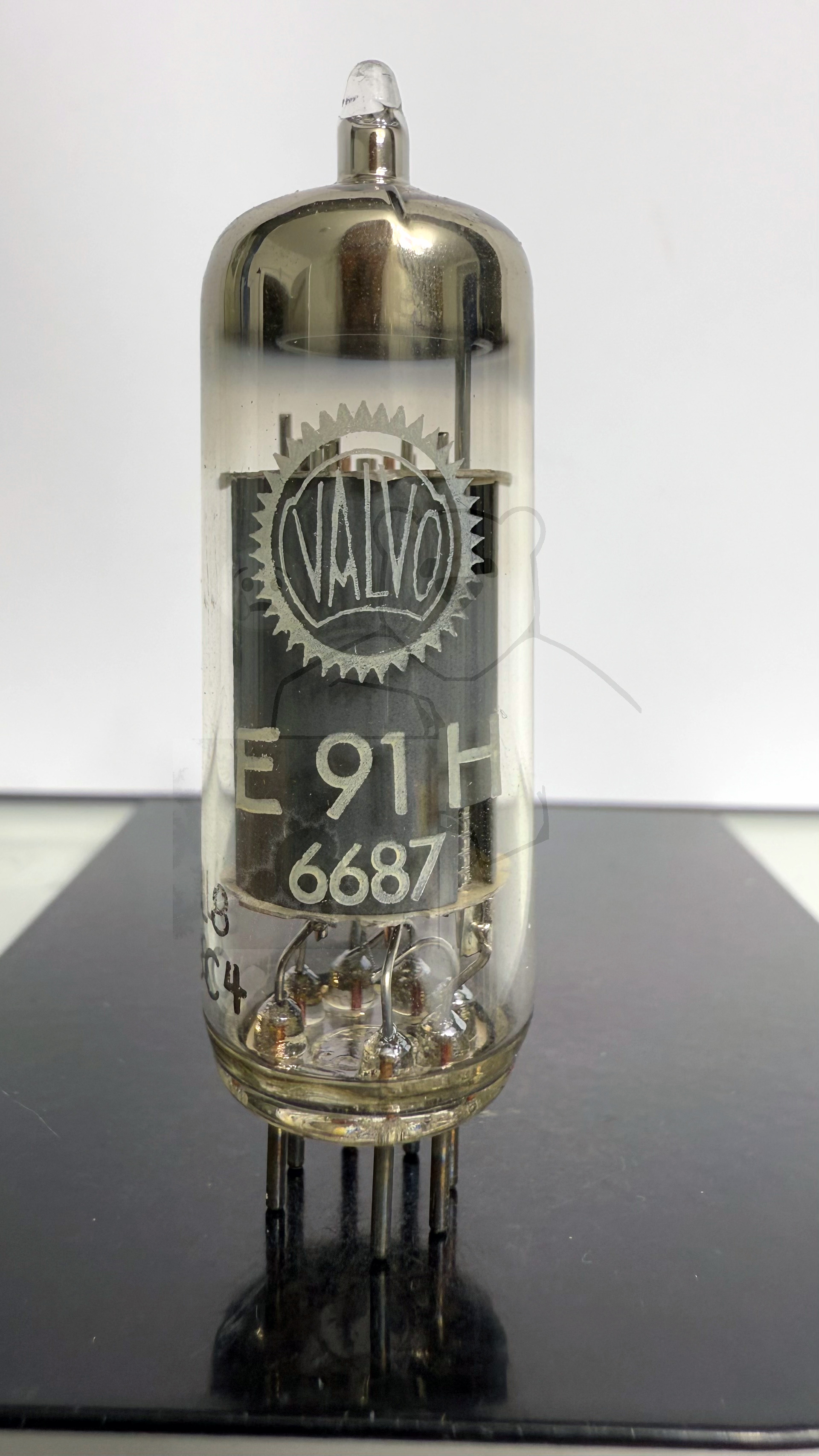 Röhre E91H #7895 Bild 1
