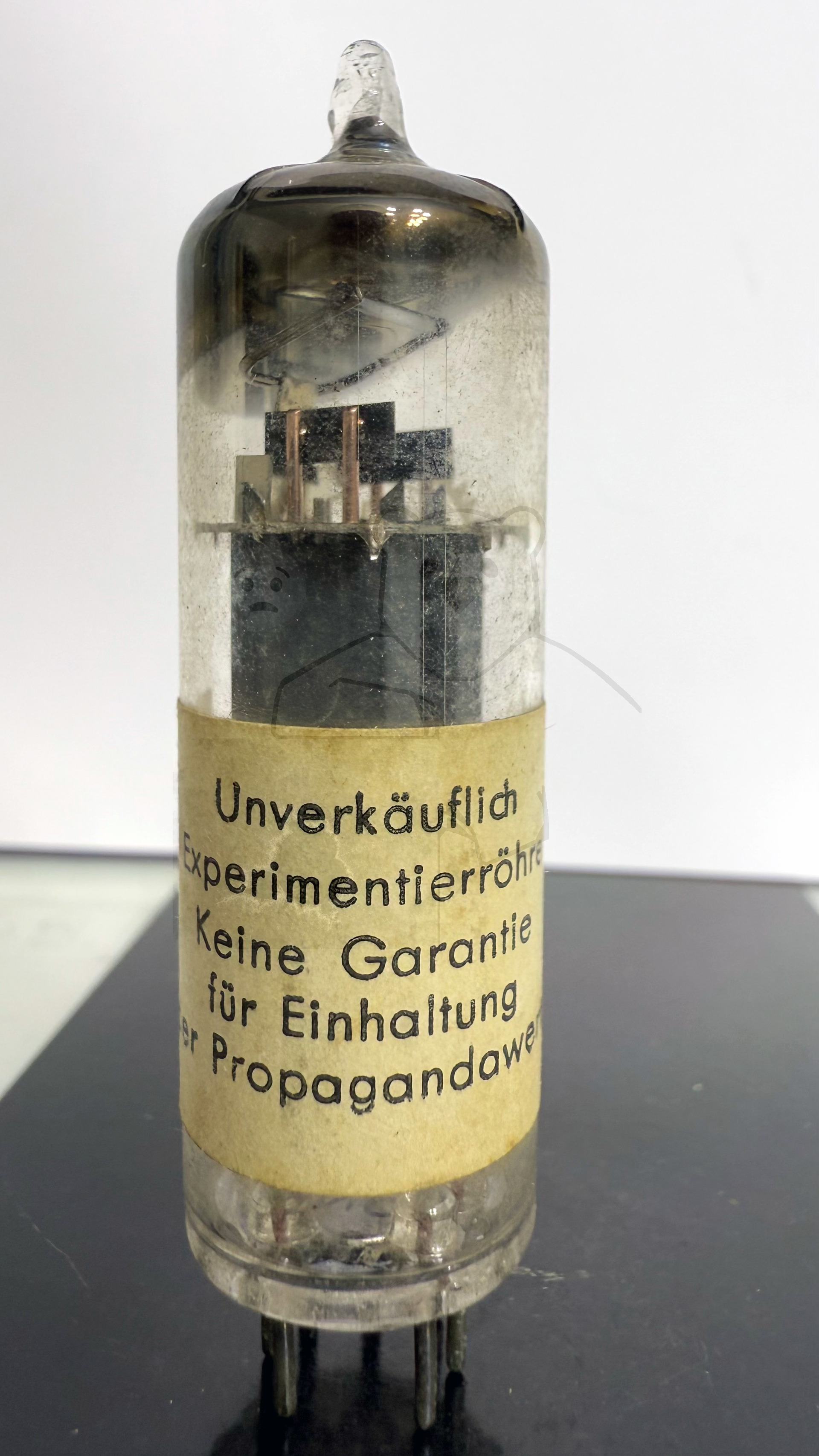 Röhre E92CC #7861 Bild 4 - UnverkĂ€uflich - Experimentierröhre - Keine Garantie fĂŒr Einhaltung der Propagandawerte