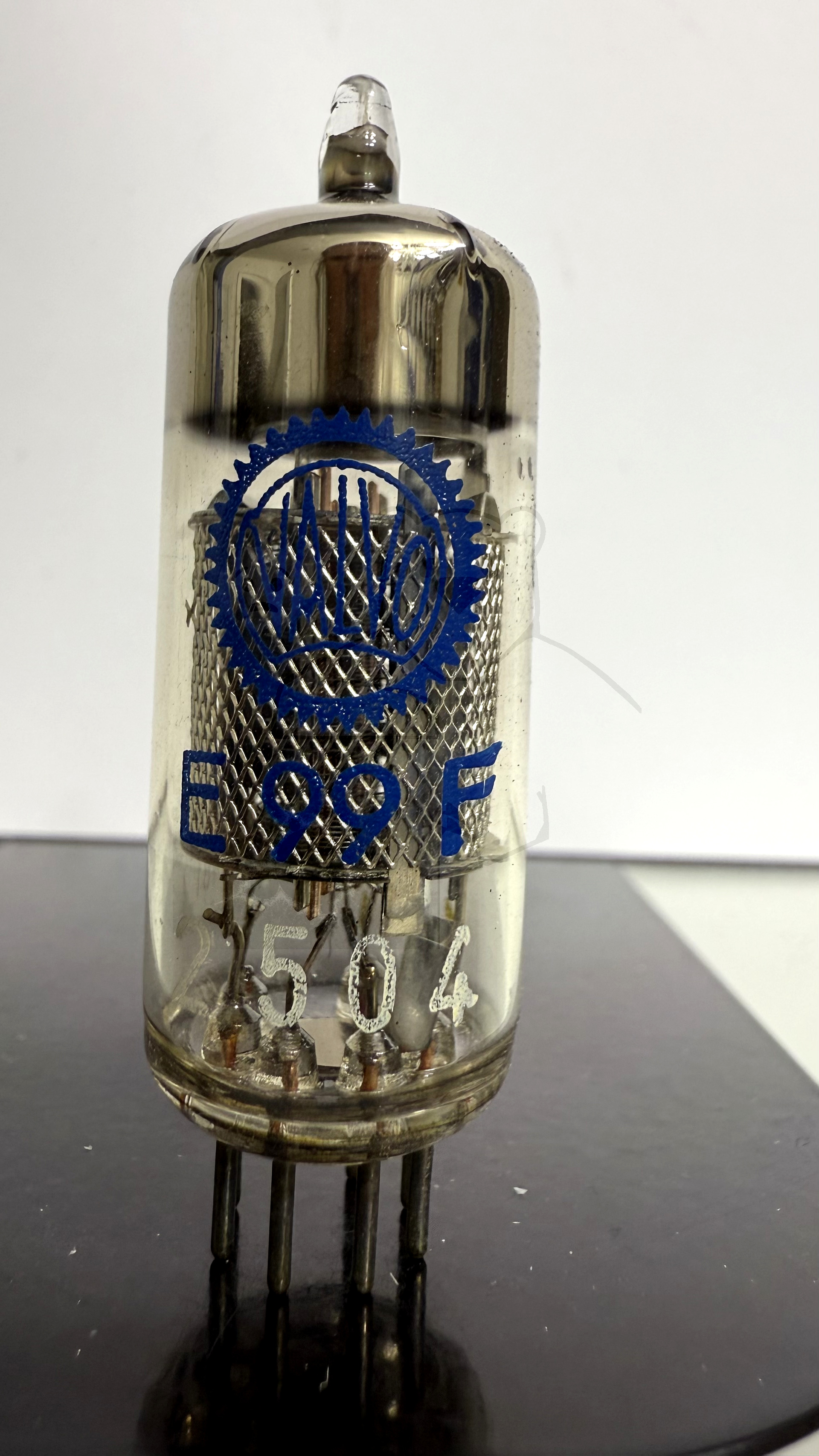 Röhre E99F #7536 Bild 1