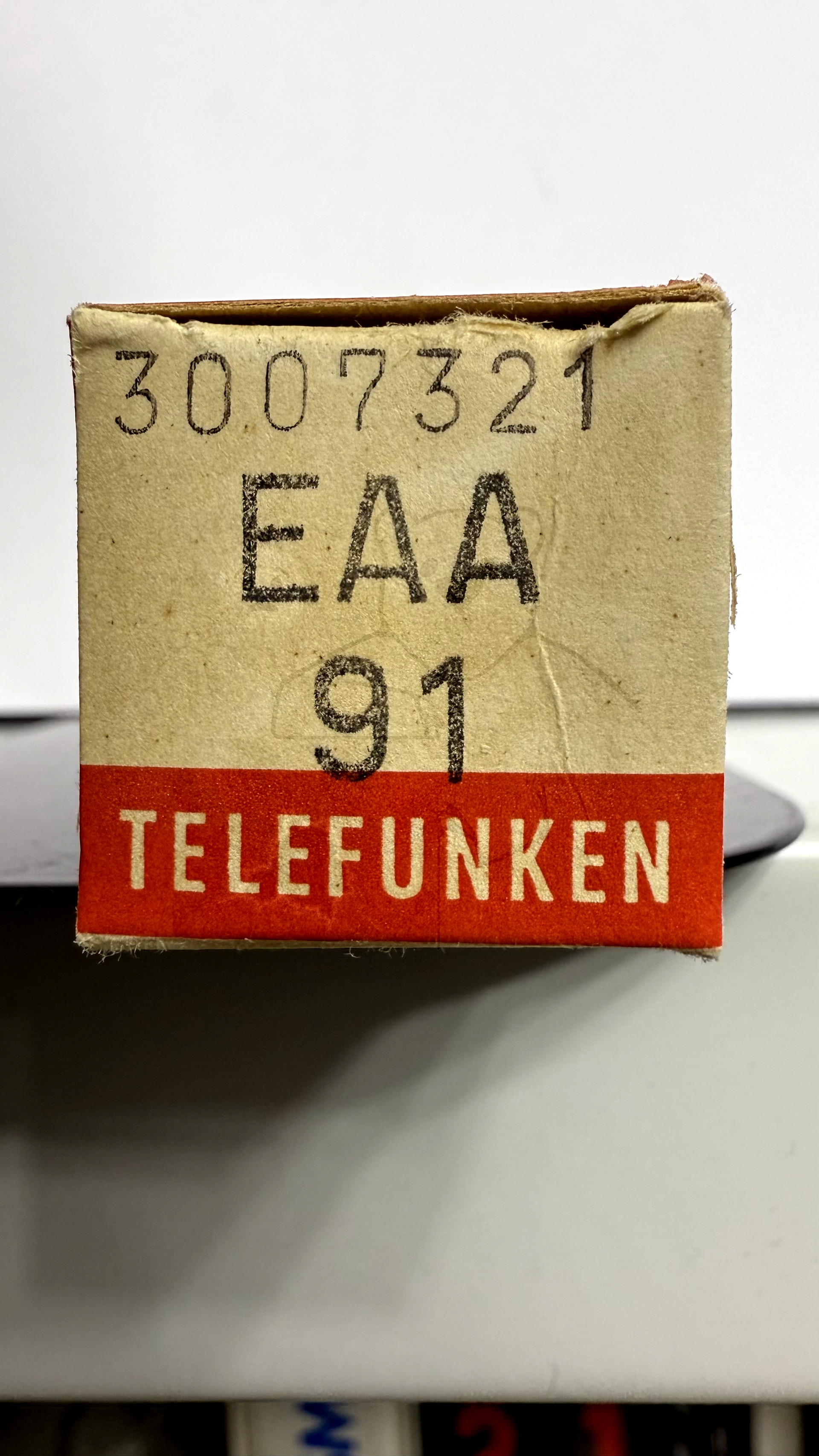 Röhre EAA91 #3372 Verpackung Bild 4