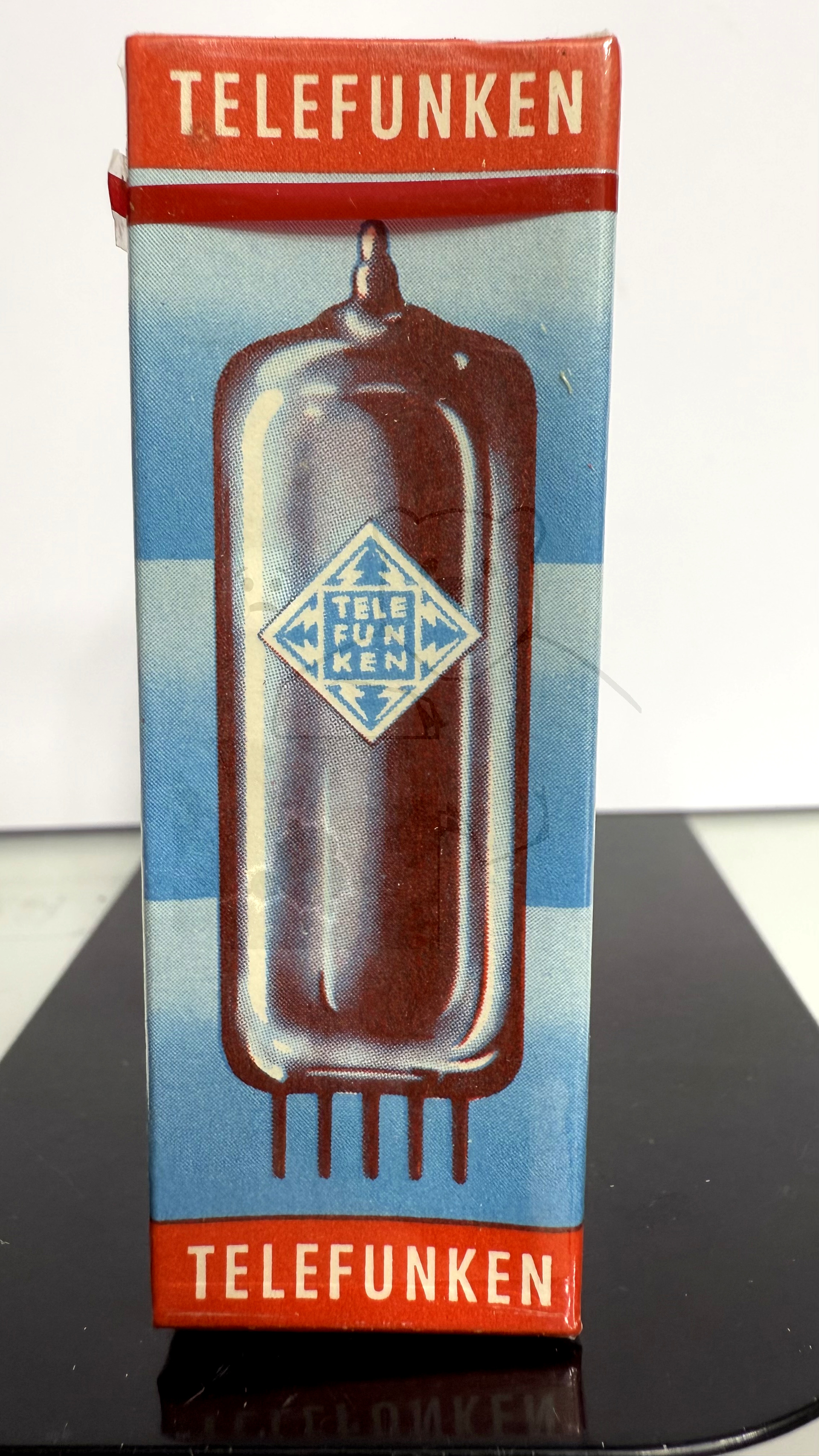 Röhre EAF42 #5951 Verpackung Bild 1