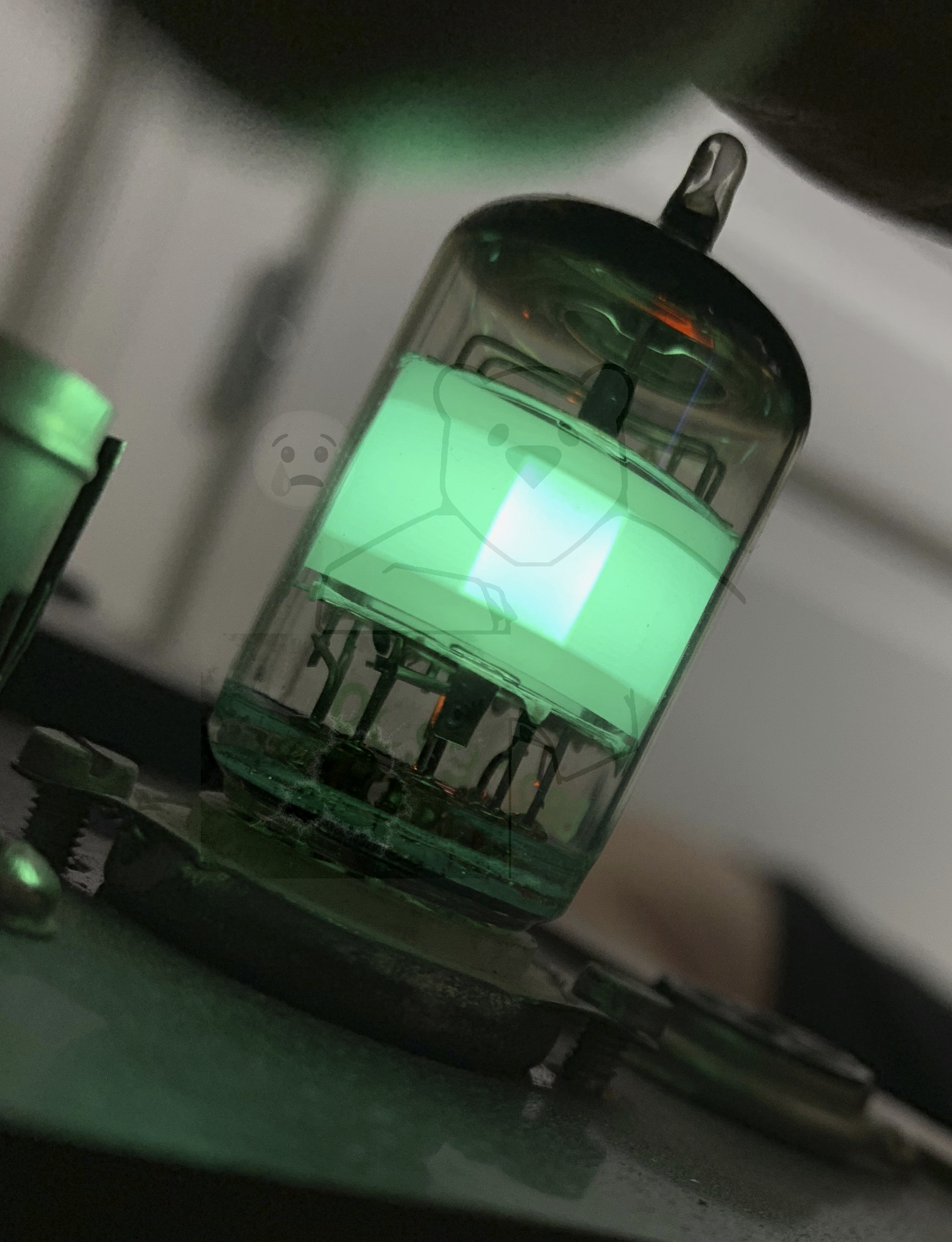 Röhre EAM86 #6951 In Betrieb Bild 1