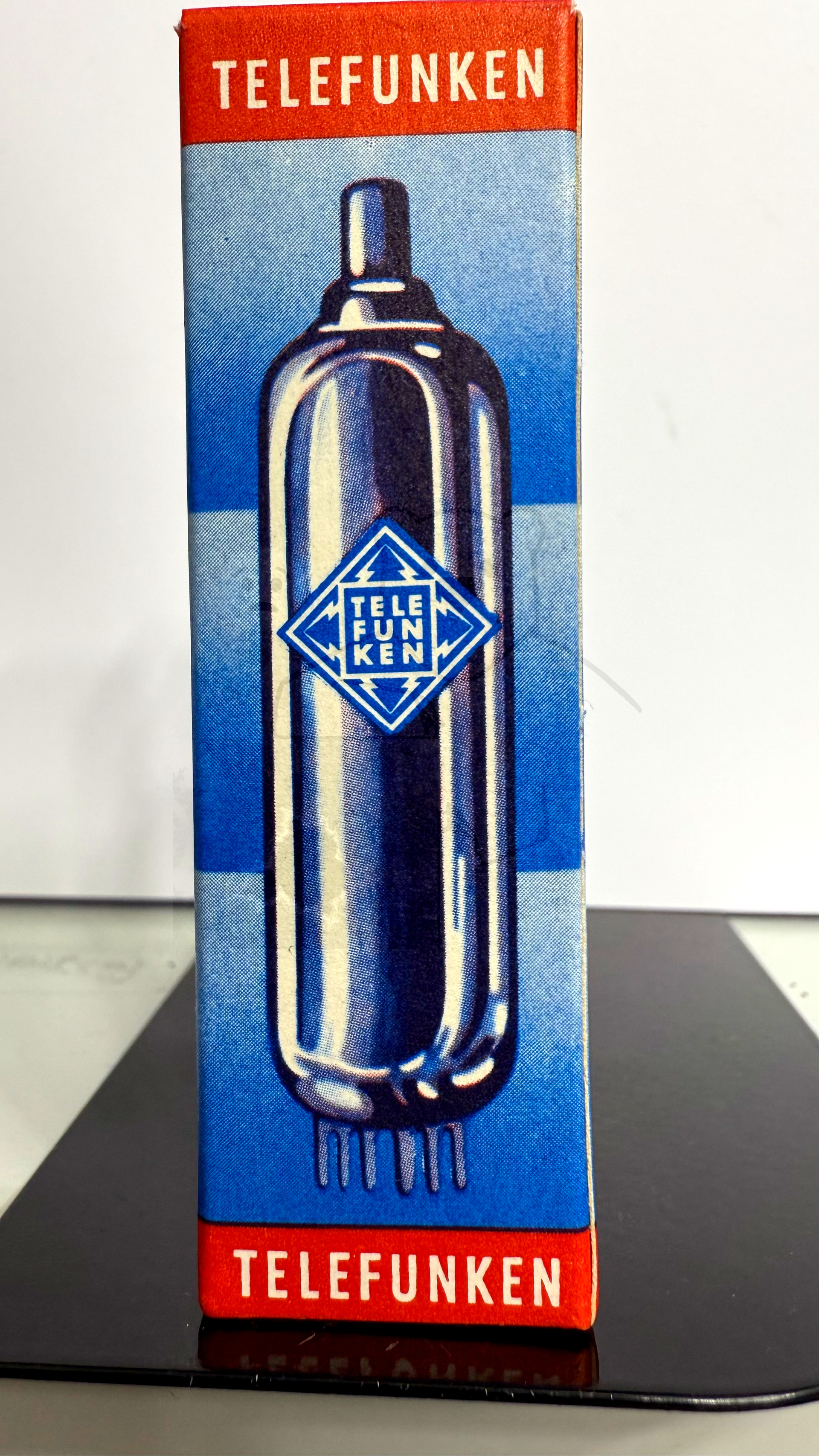 Röhre EAM86 #6951 Verpackung Bild 1