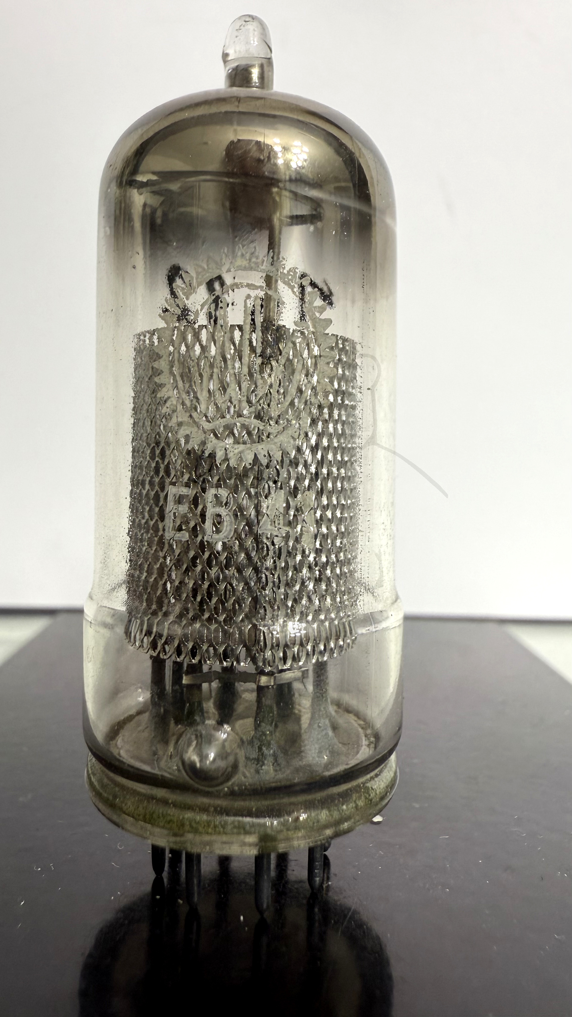 Röhre EB41 #1632 Bild 1