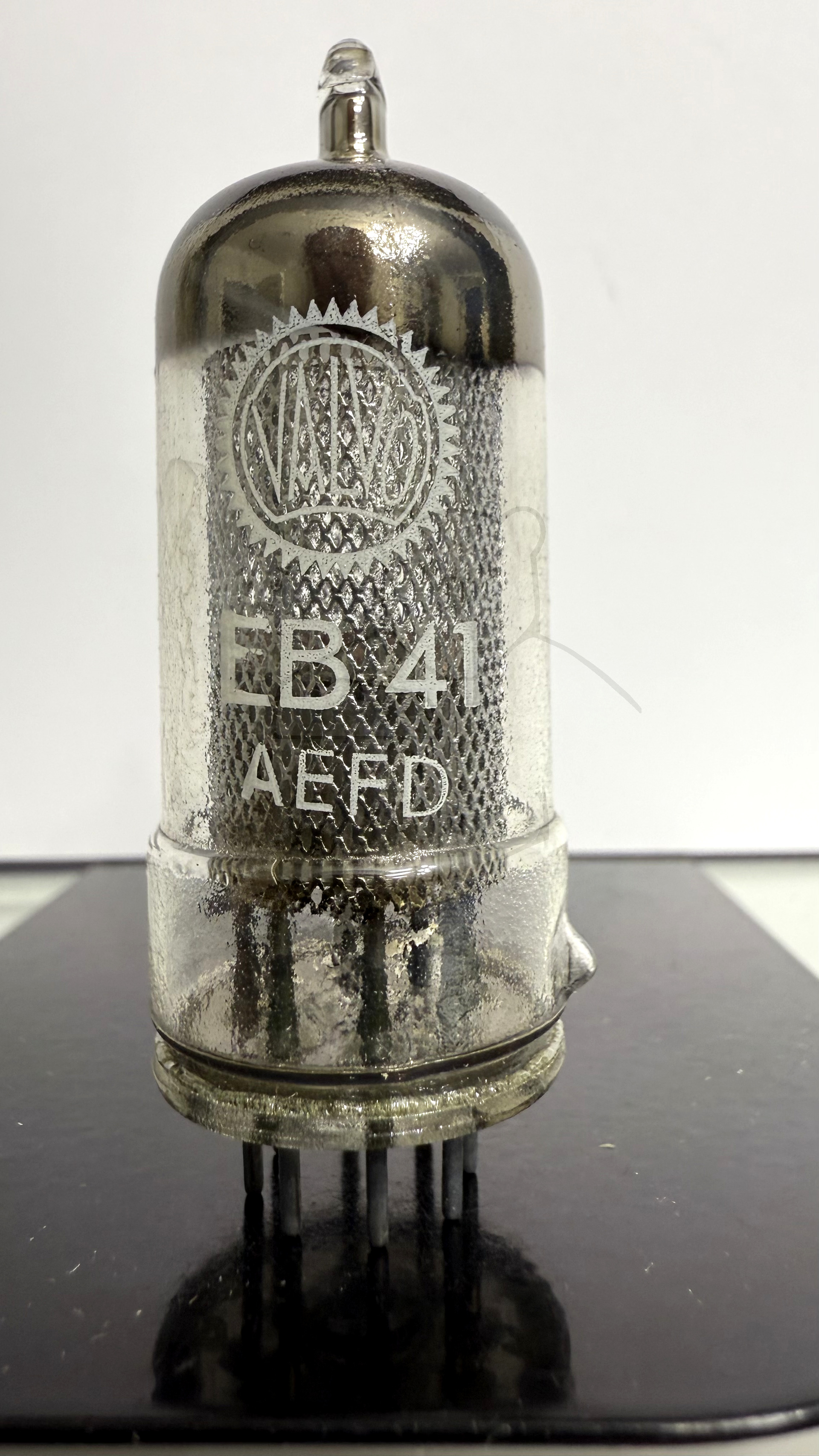 Röhre EB41 #4064 Bild 1