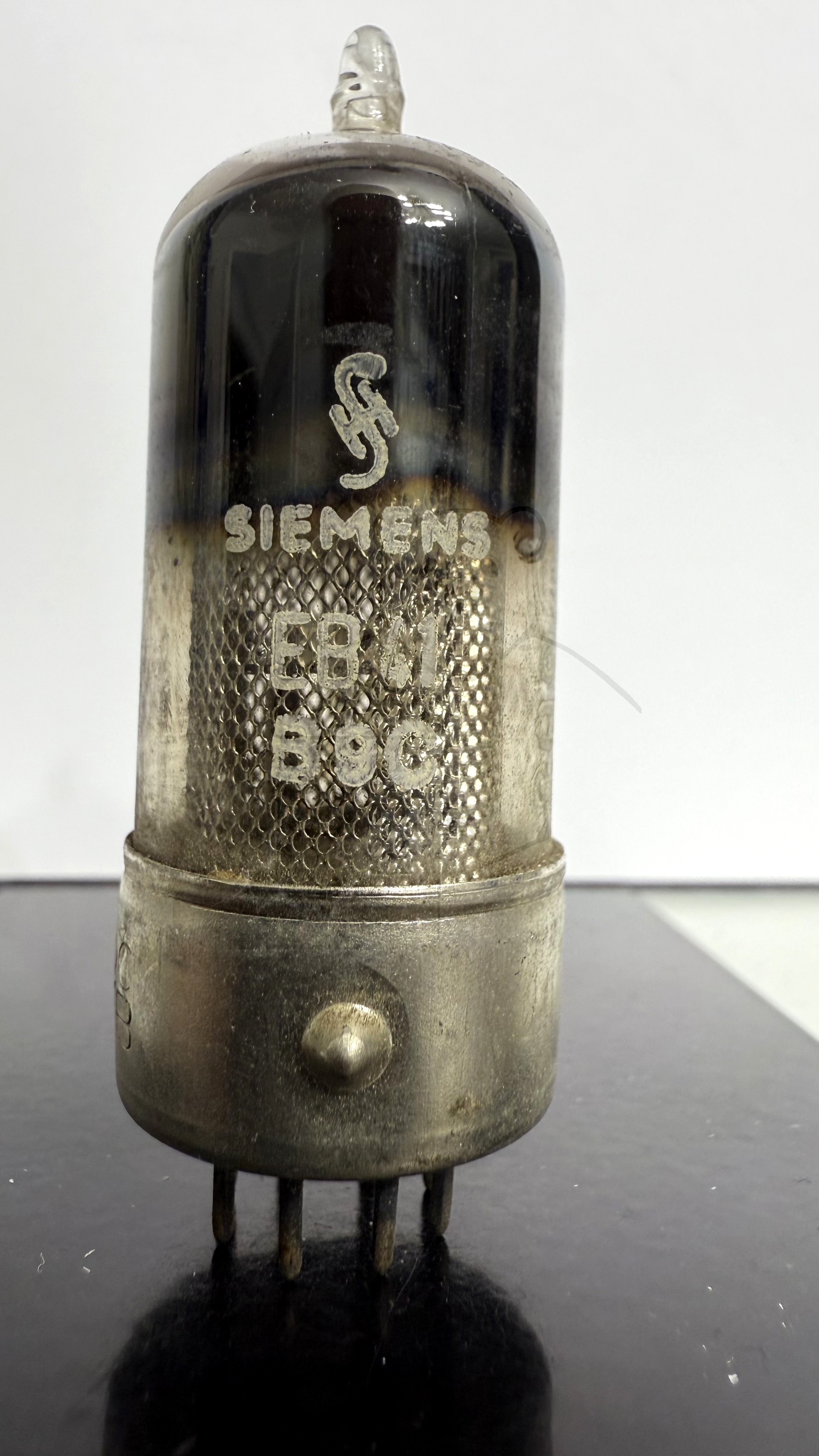 Röhre EB41 #5407 Bild 1