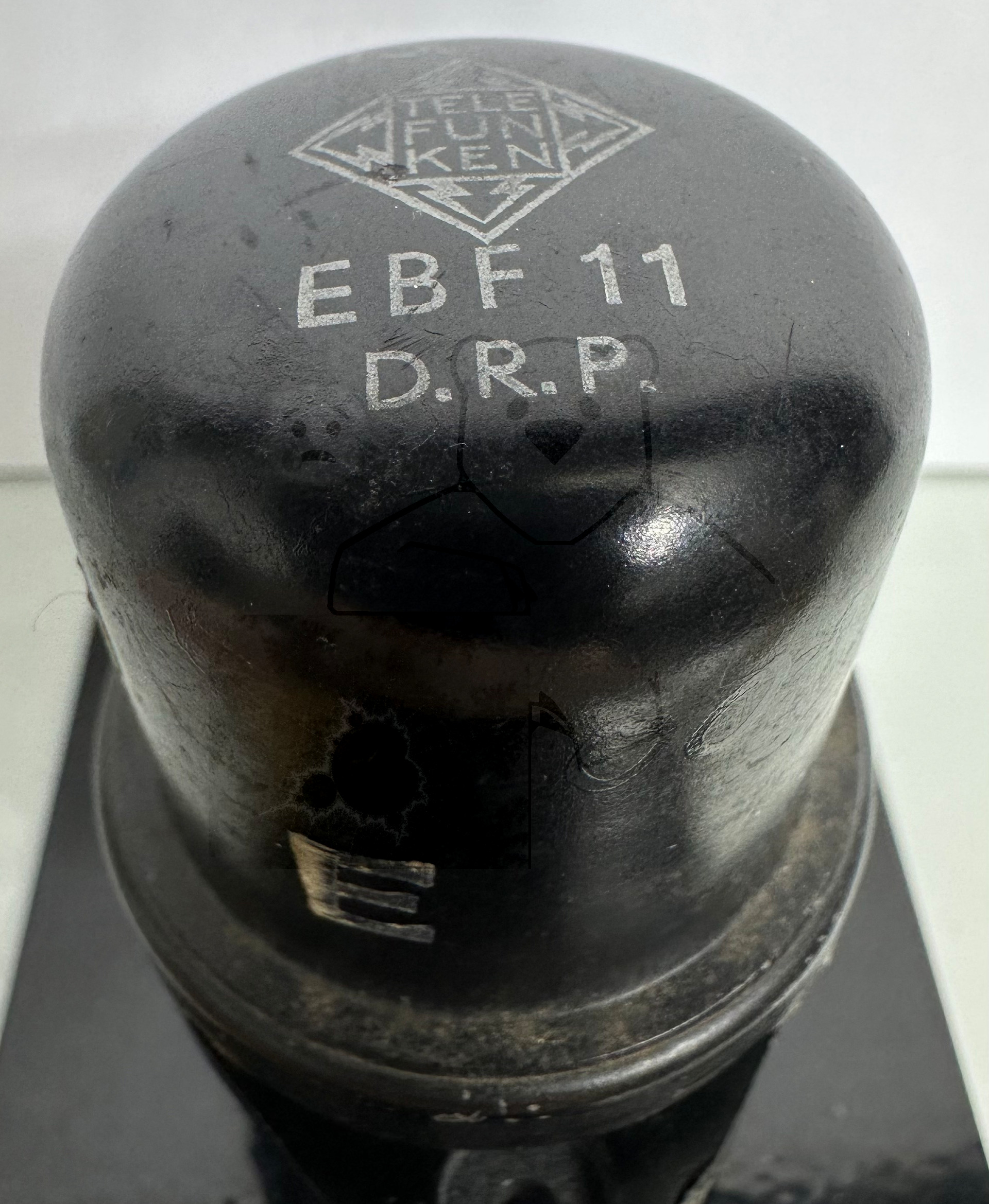 Röhre EBF11 #0082 Bild 1