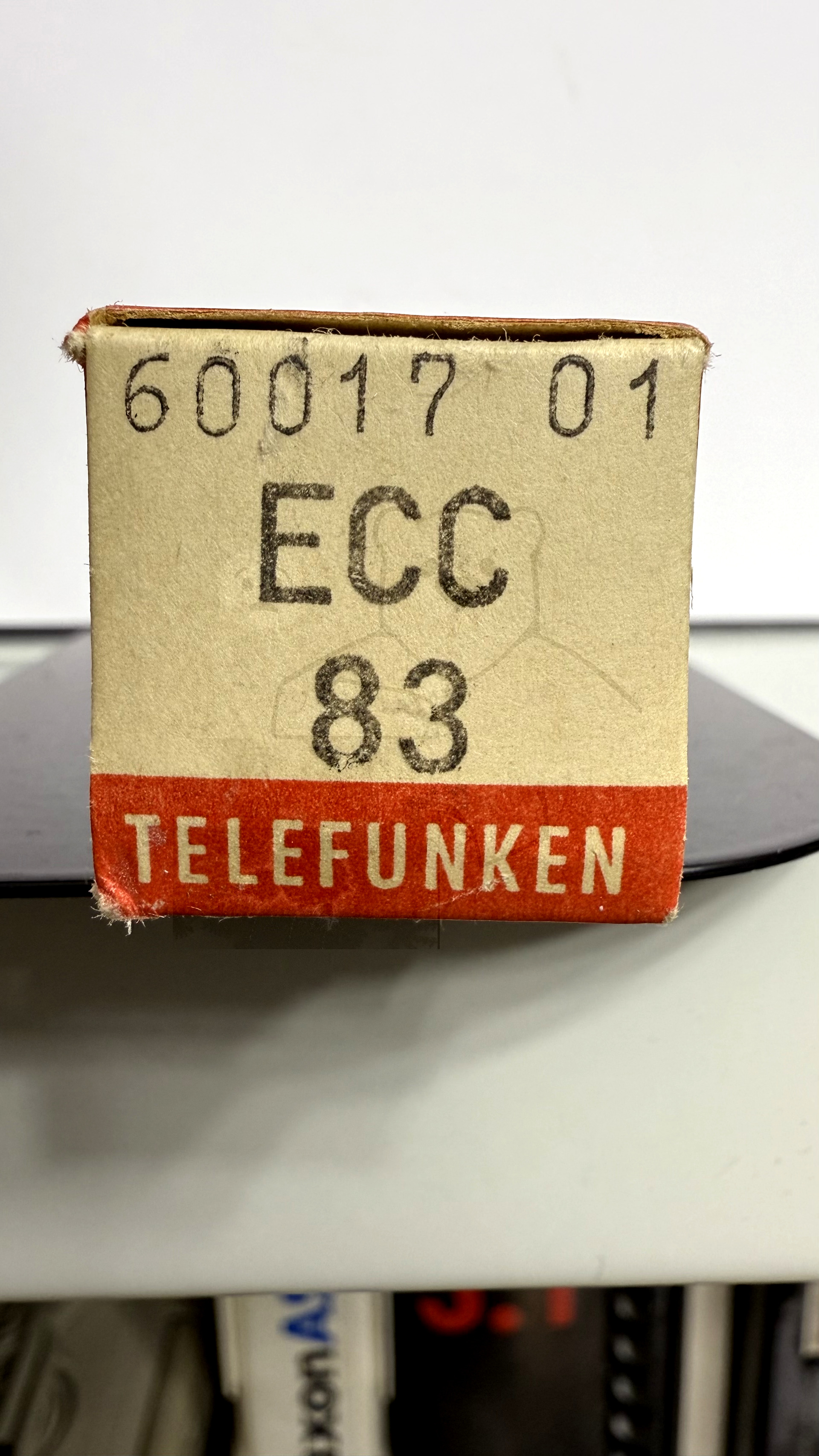 Röhre ECC83 #2365 Verpackung Bild 4