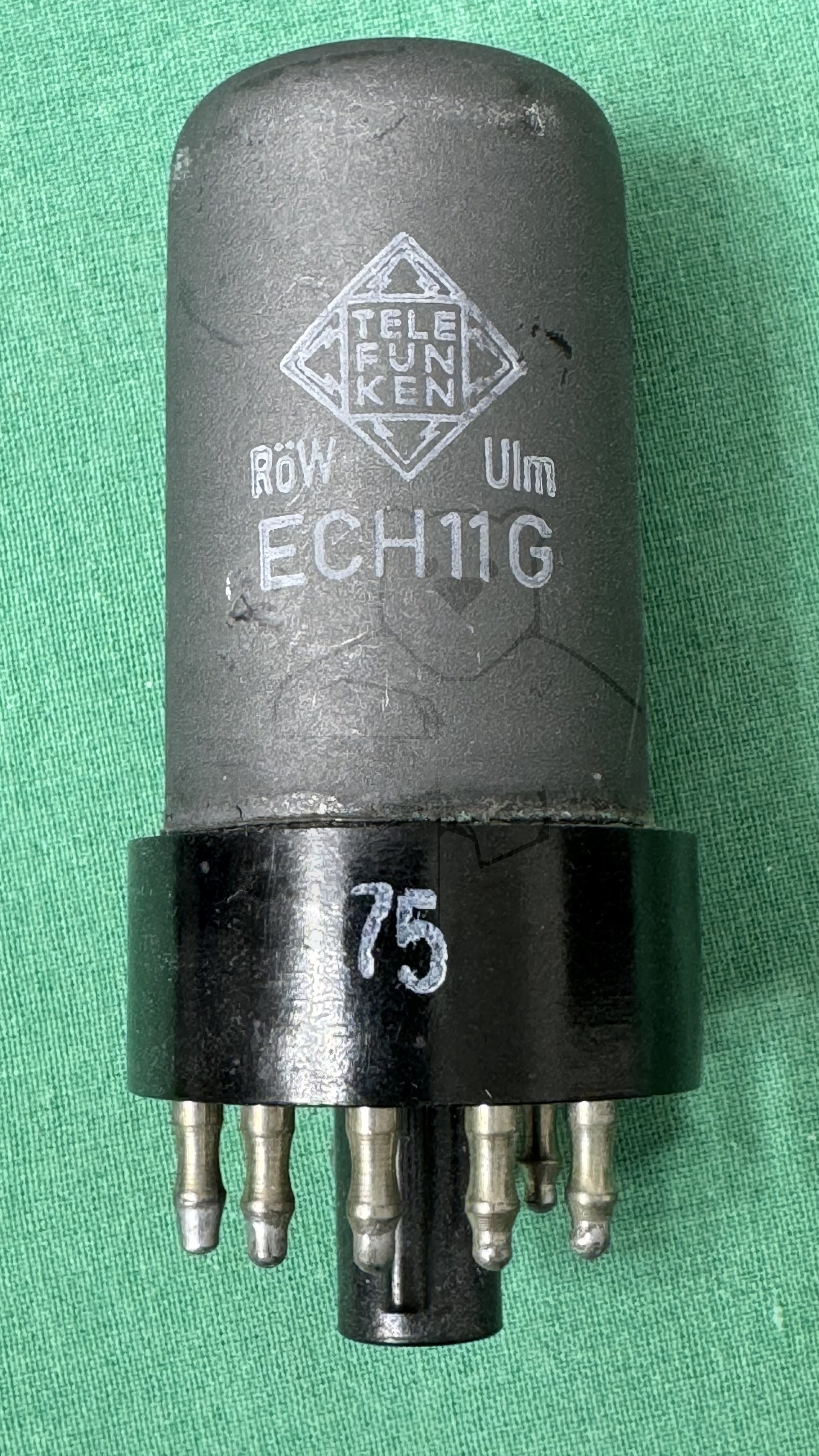 Röhre ECH11G (Telefunken Röhrenwerk Ulm) #3680 Bild 2