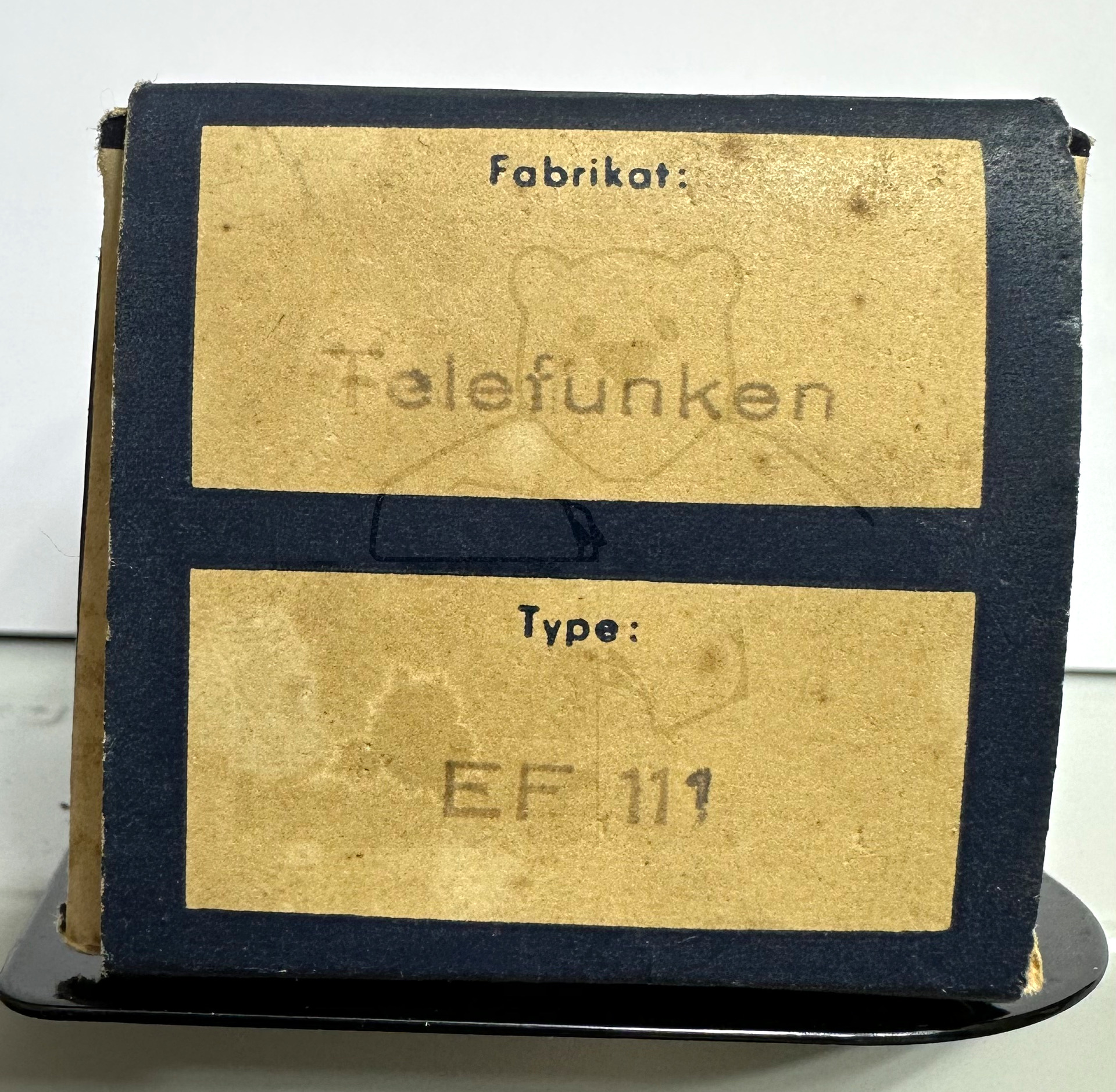 Röhre EF111 #8072 Verpackung Bild 2