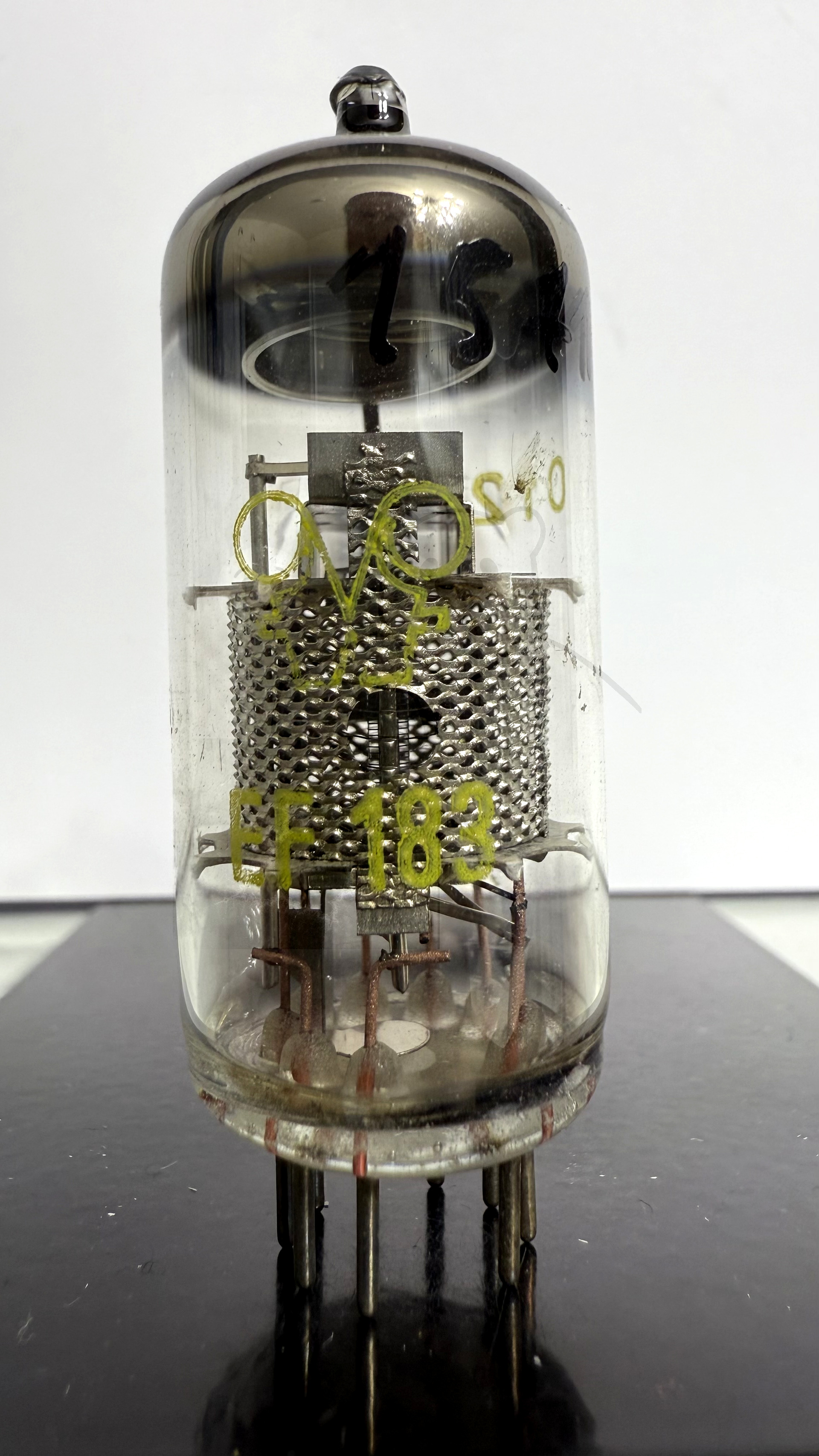 Röhre EF183 #1571 Bild 1