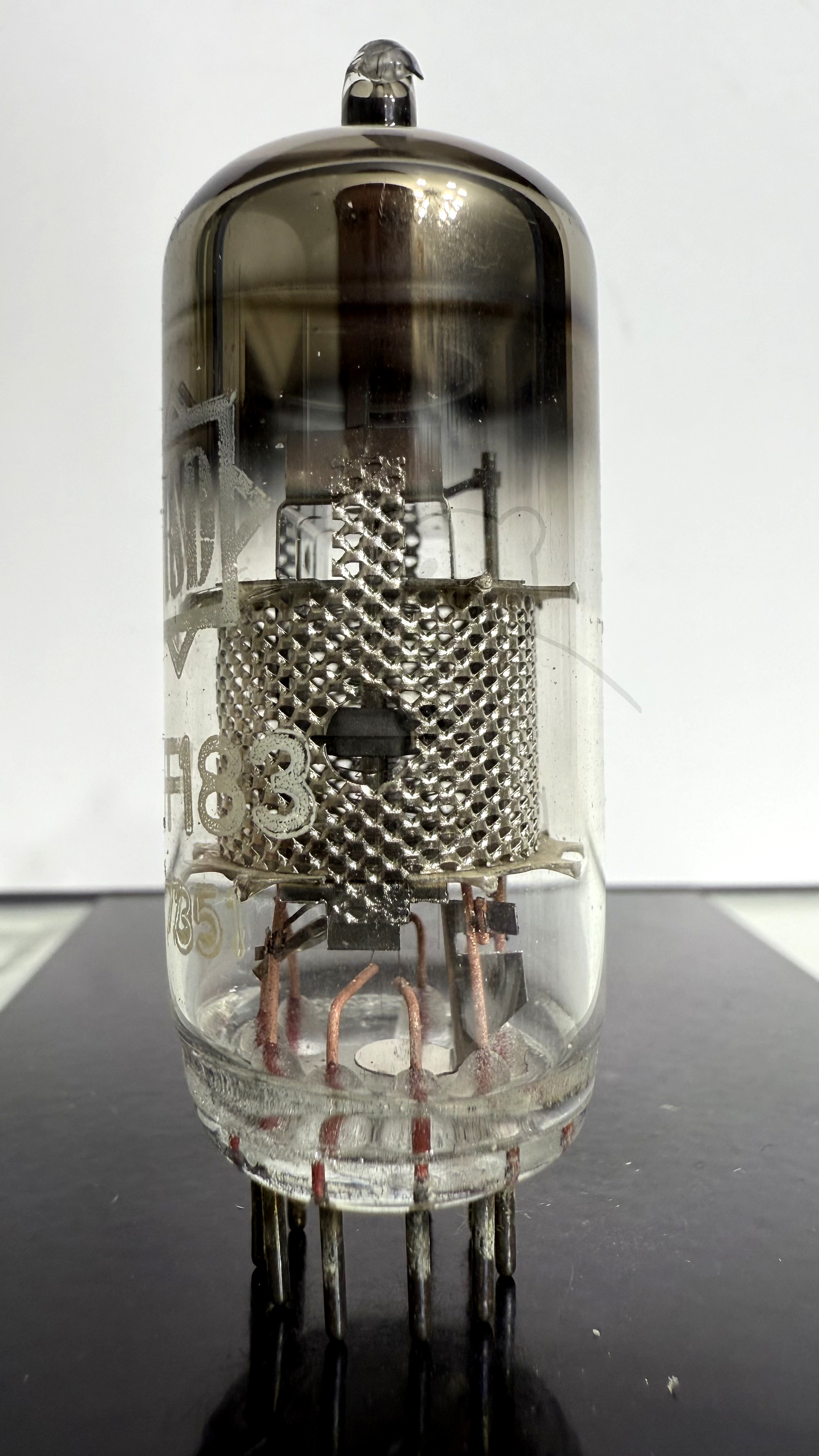 Röhre EF183 #7049 Bild 2