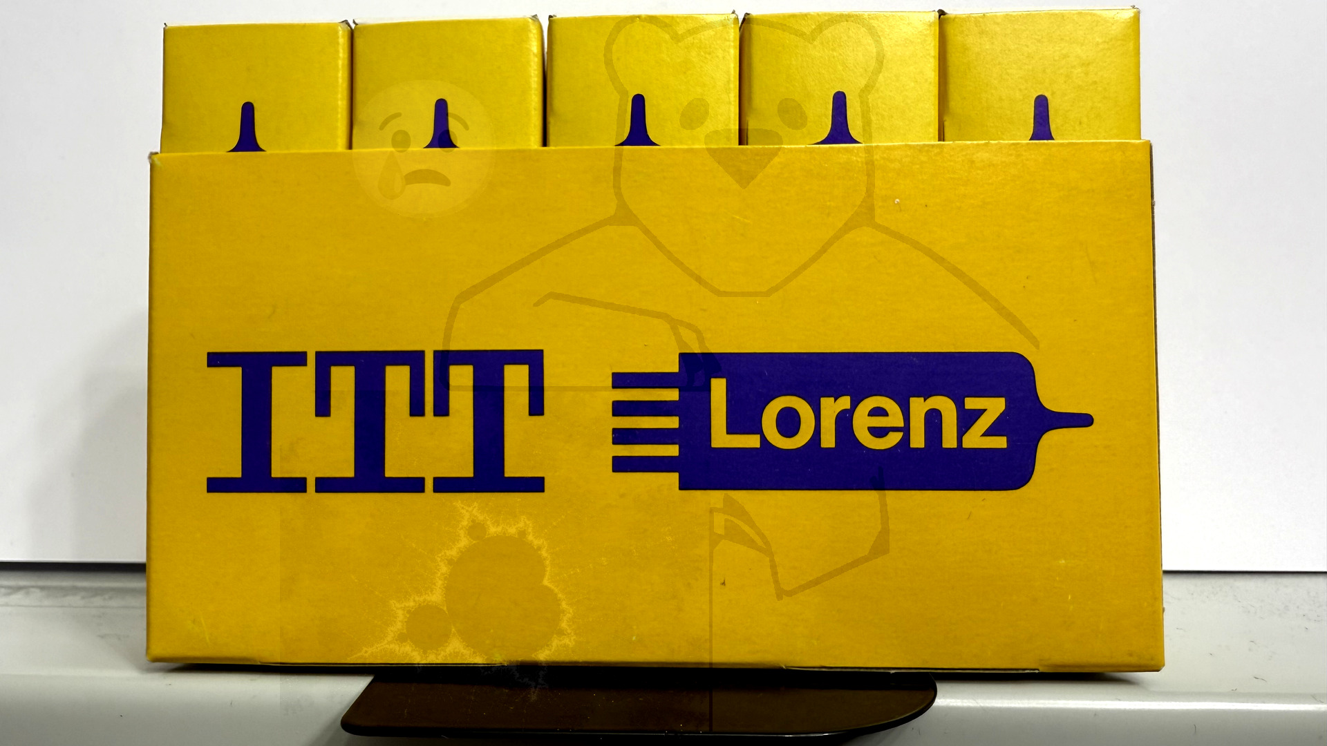 Röhre EF184 Verpackung Riegel Bild 1